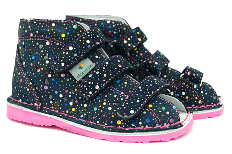 DANIELKI KAPCIE SANDAŁY SANDAŁKI PROFIL 25 Marka Danielki