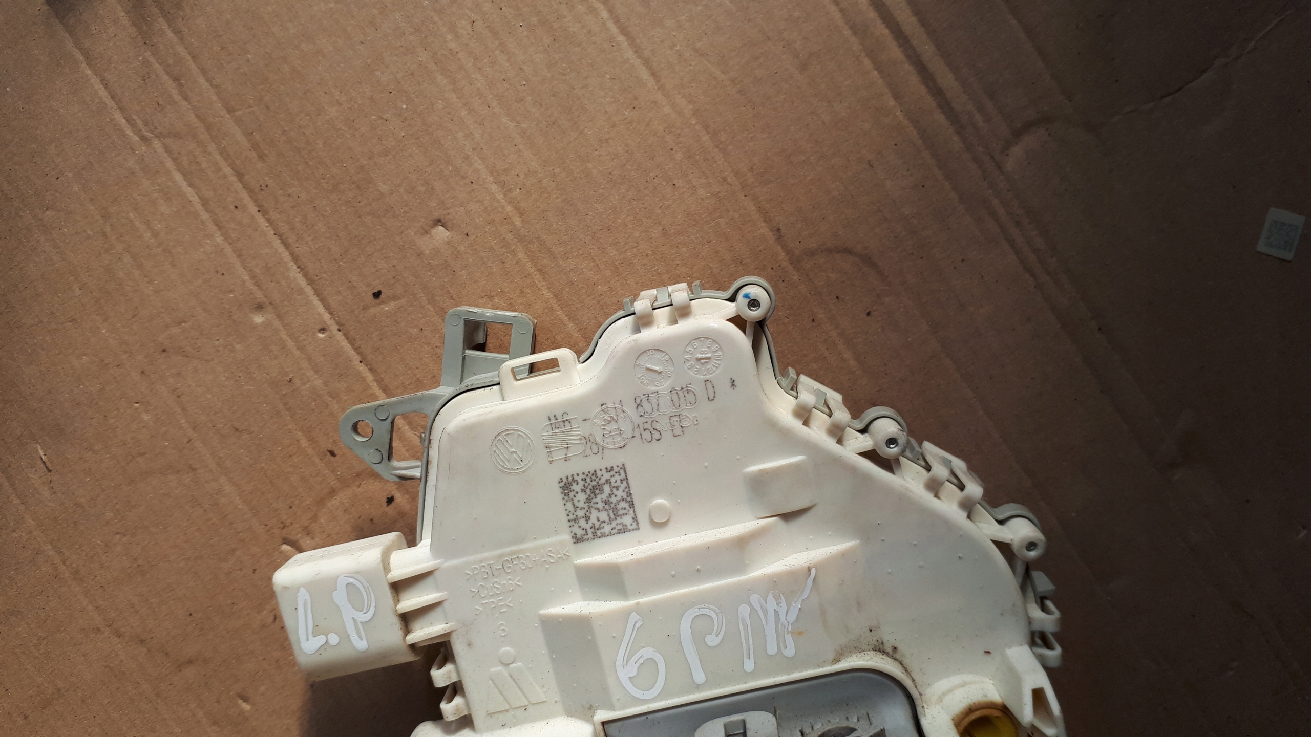 A6 C7 4G lock door left front 6PIN A7 S4 B8 A5