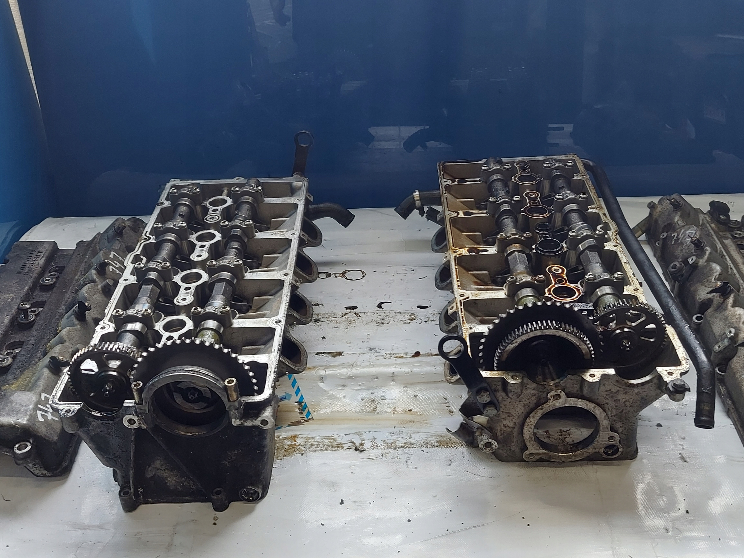 TESTATA BMW 740 D E38 M67 4.0 D V8 224822002 KOMPLET