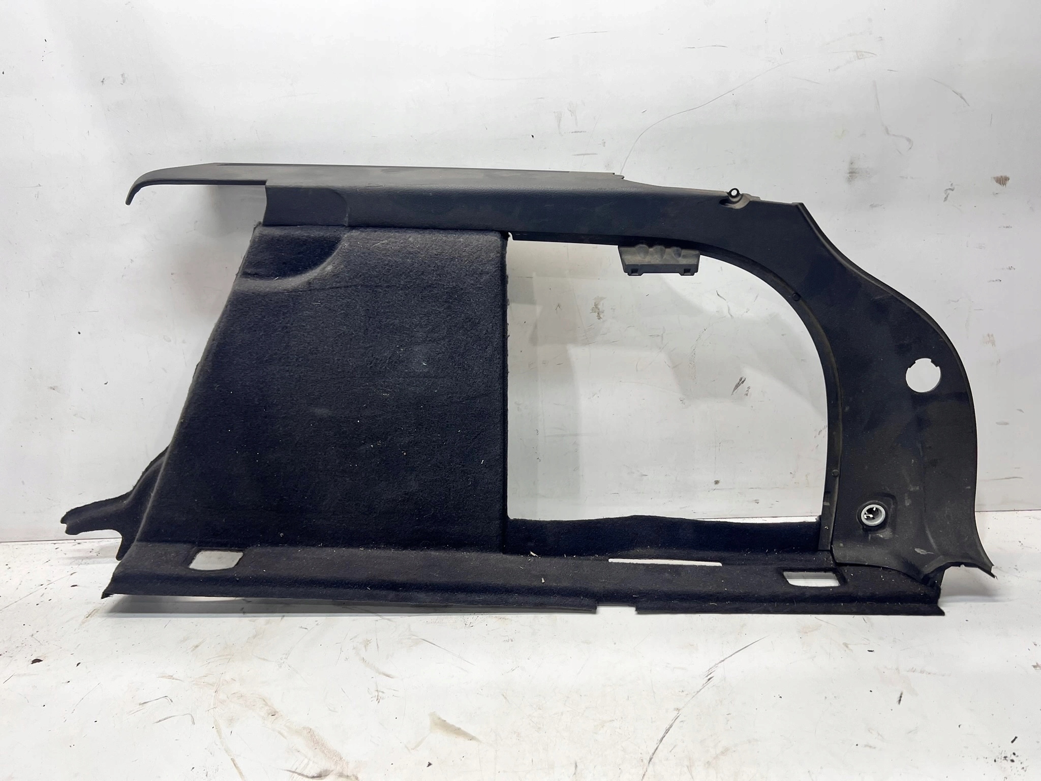 boot upholstery right AUDI A4 B7 AVANT 8E9863880