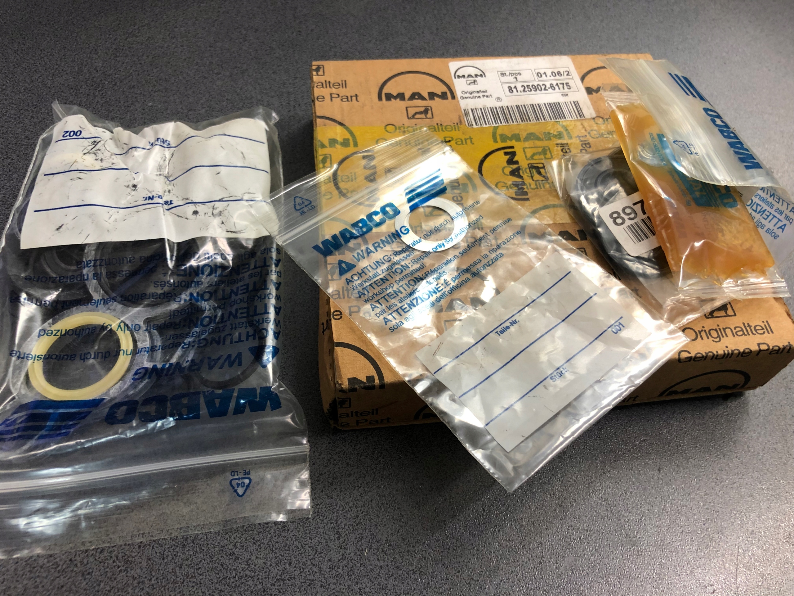 ZESTAW NAPRAWCZY ELEKTROZAWORU ECAS MAN