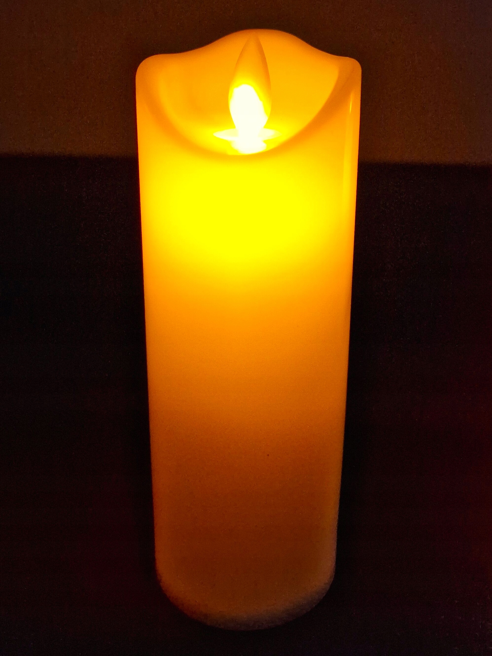 ŚWIECZKA LED WKŁAD DO ZNICZA ZNICZY RUCHOMY PŁOMIEŃ NA BATERIE ŚWIECA 15 Rodzaj led