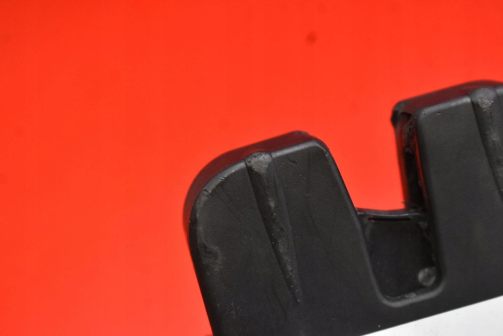 lock bonnet rear part boot AUDI A4 B8 KOMBI 07-11