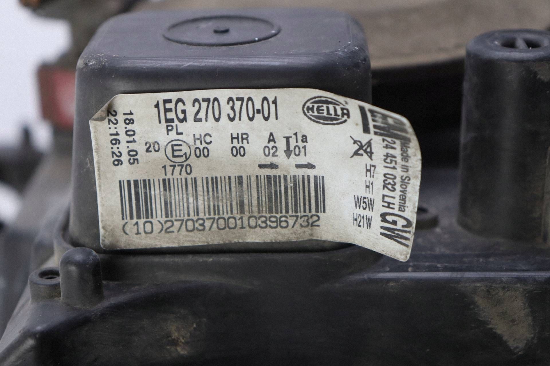 OPEL ASTRA H REFLEKTOR light front left front 1EG27037001
