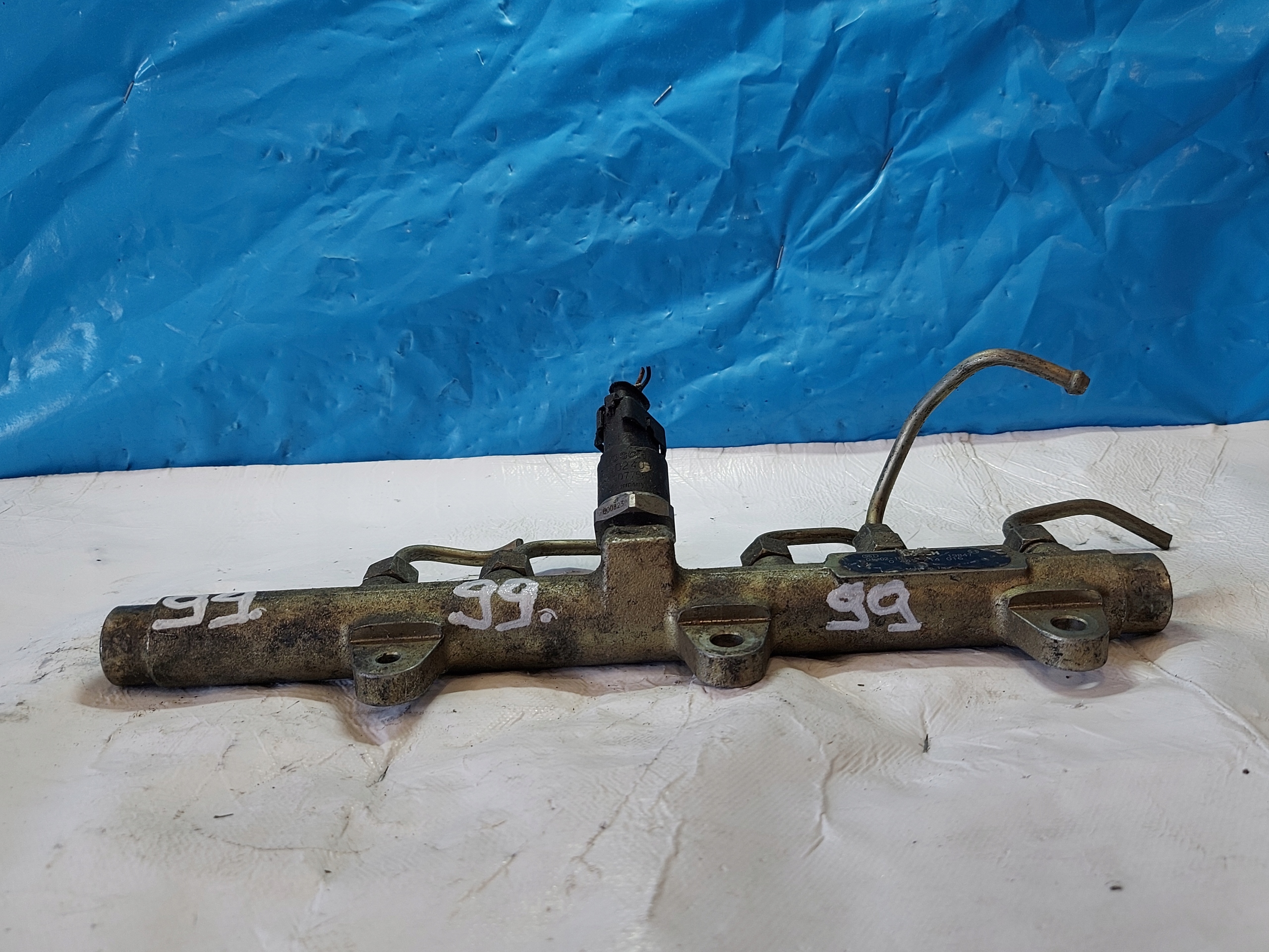 Rampe injection FIAT STILO 1.9 JTD 0445214016