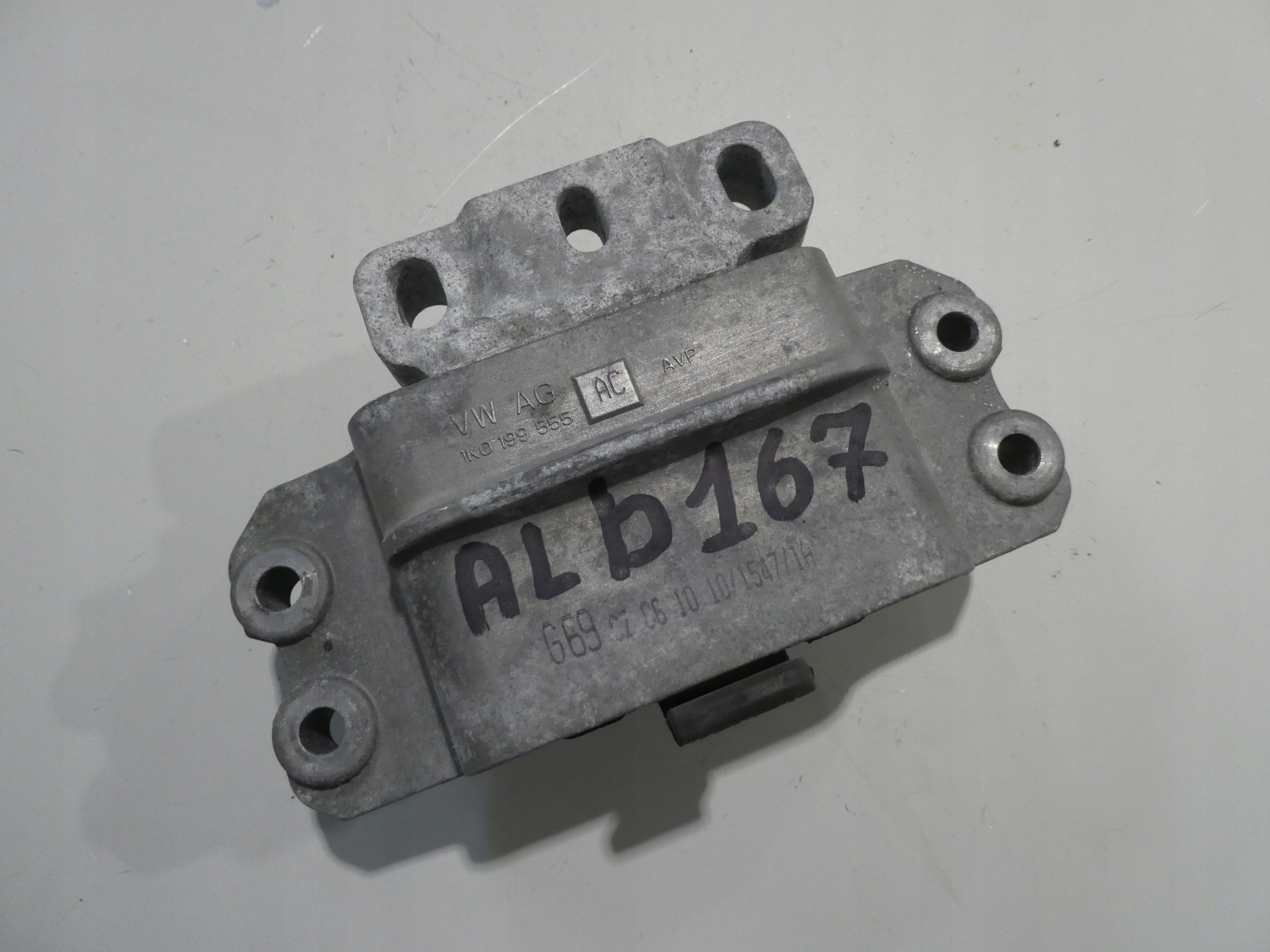 holder gearbox mounting 1K0199555AC AUDI VW SEAT