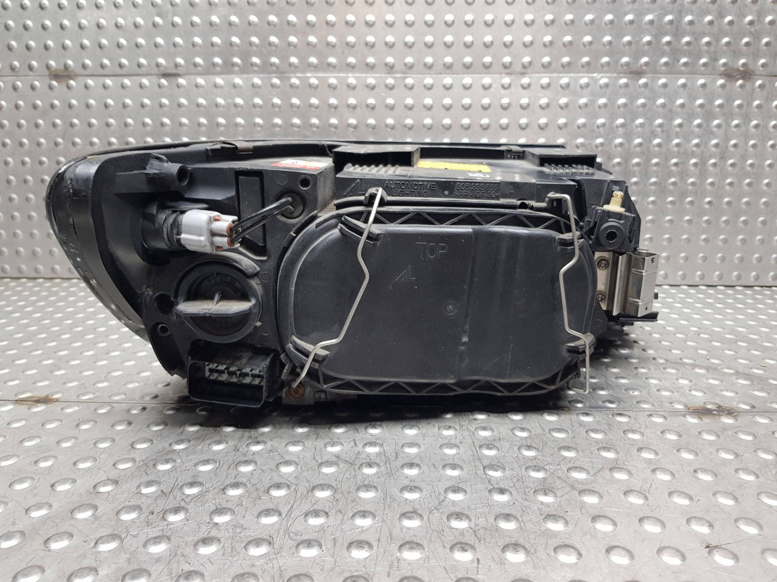 light REFLEKTOR left front XENON 30698652 VOLVO V50 and S40 II 03-11