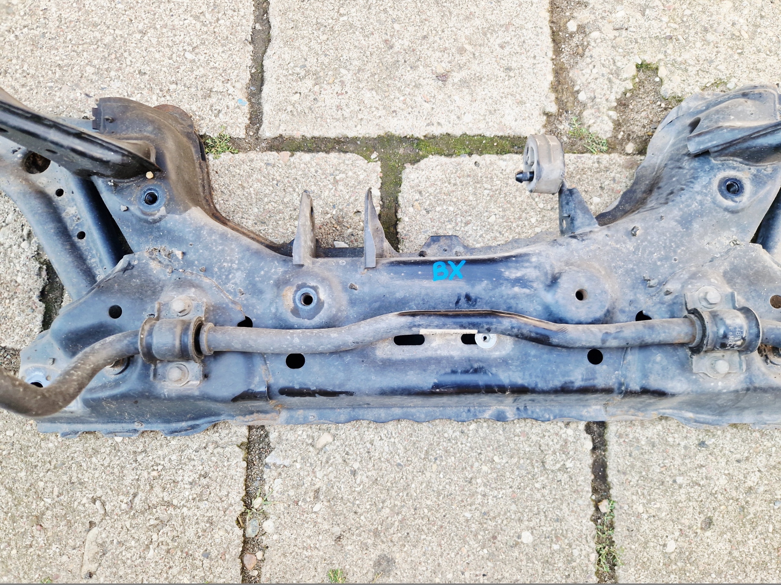 FORD B-MAX BMAX subframe axle beam of the arm sususpension front front KOMPLET