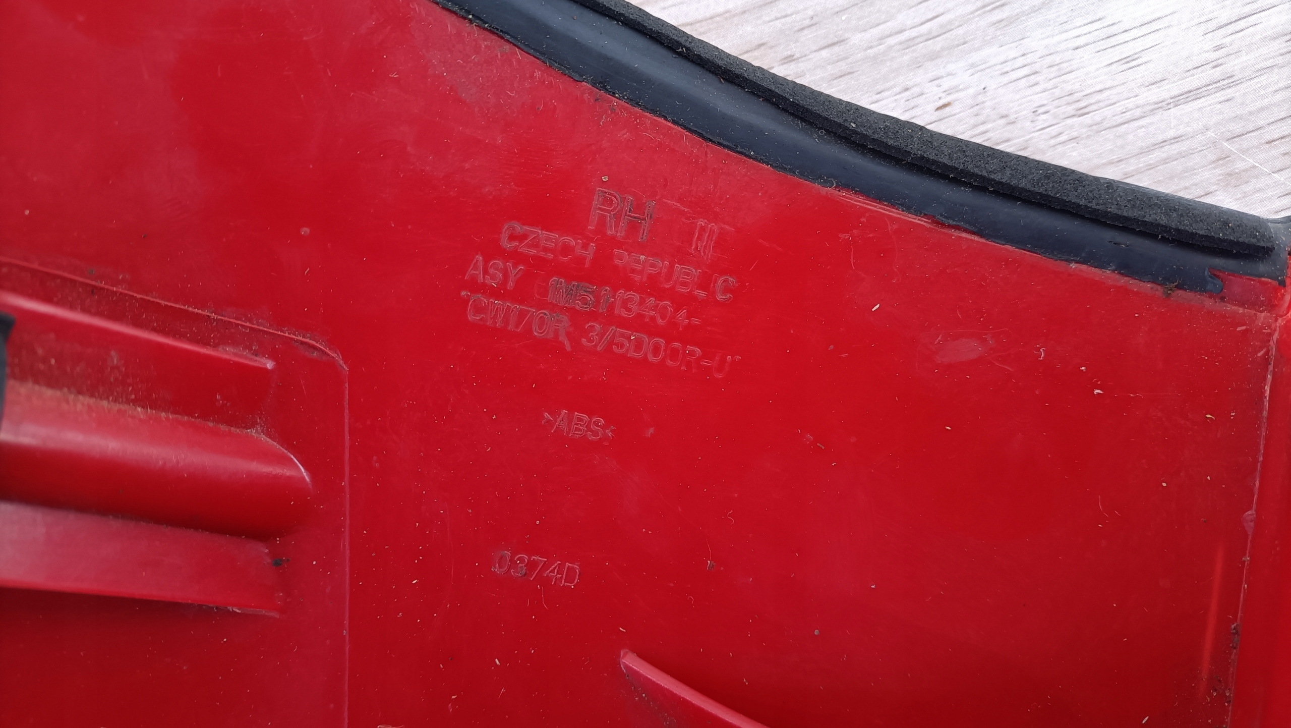 FORD FOCUS MK1 HB right light rear part rear 1M51-13404 851BSS