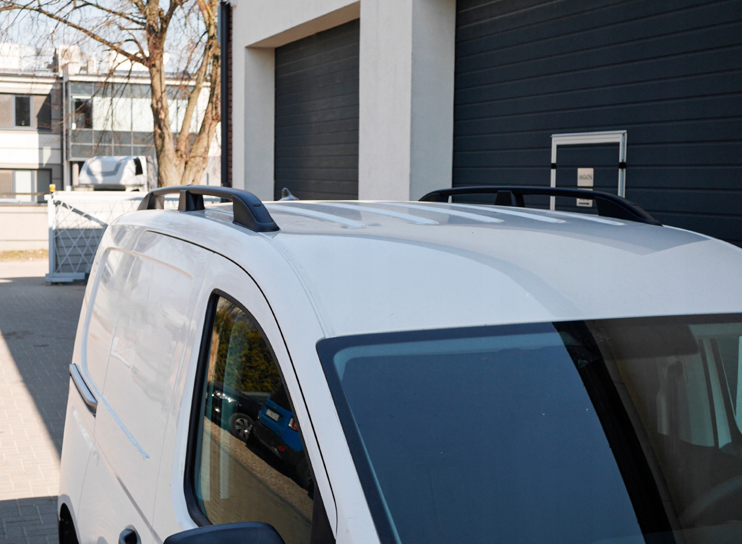 Relingi dachowe Ford Tourneo Connect 2022+ SHORT Kolor czarny