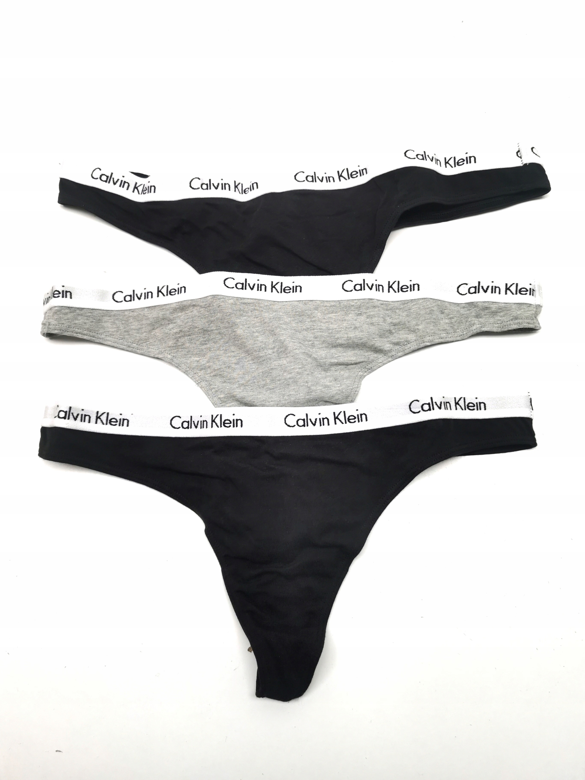 Calvin Klein Sada 3 párů dámských thong kalhotek velikost m