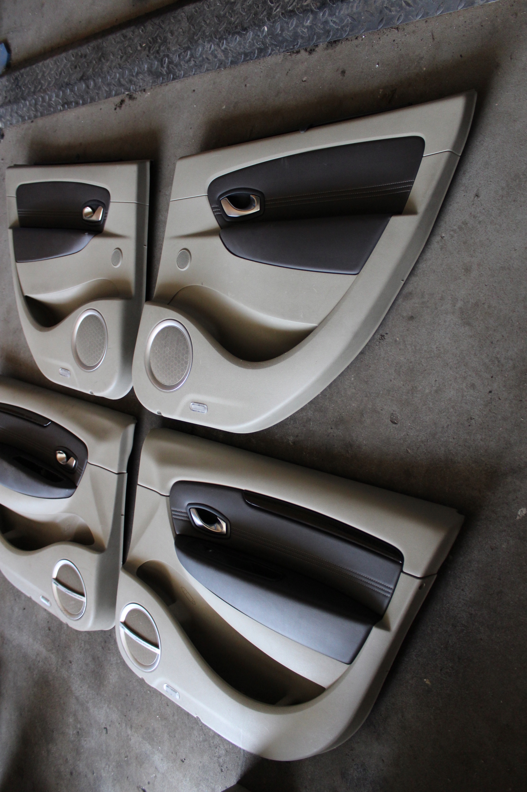 renault SCENIC III кресла бочки комплект