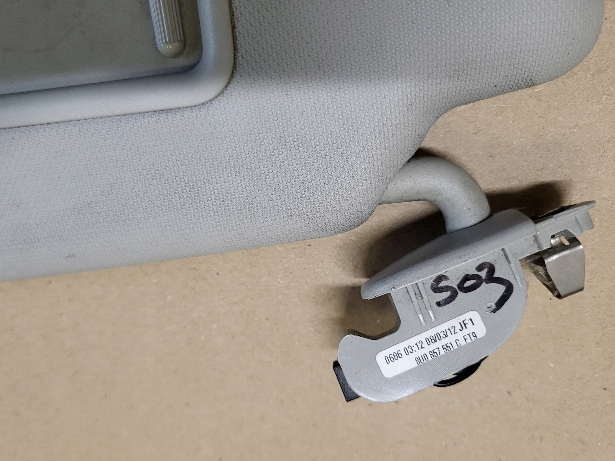 cover PRZECIWSLONECZNA visor visor left driver´s AUDI A4 B8 8K A5 Q3