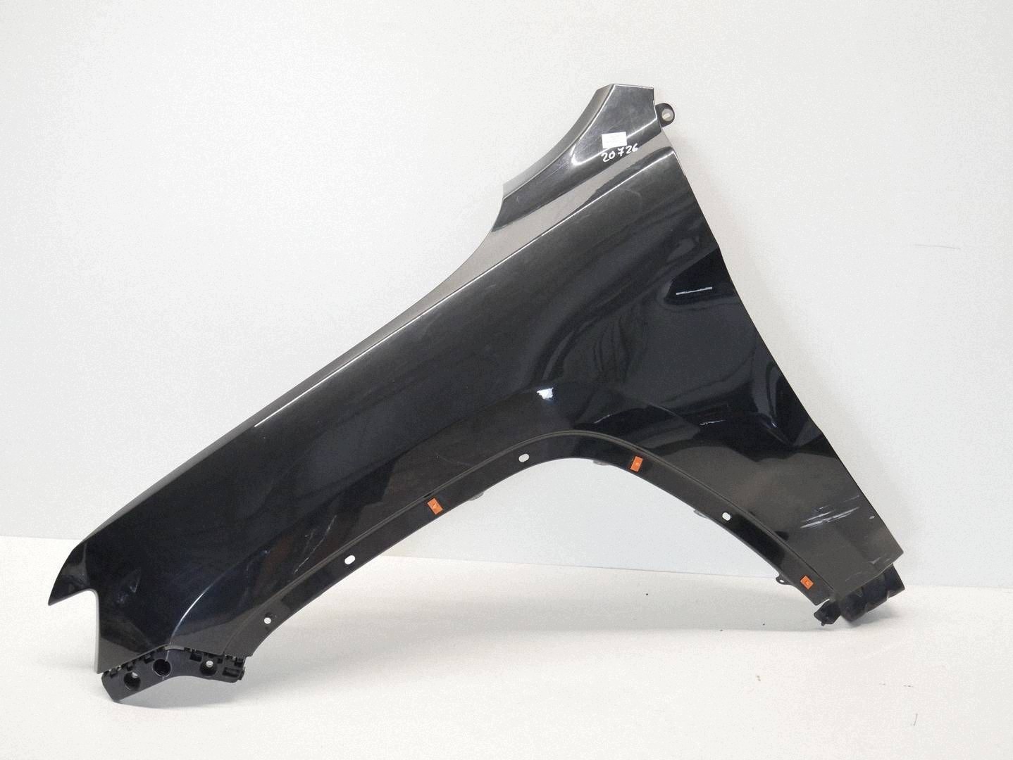 fender left front front JEEP GRAND CHEROKEE WK2 black