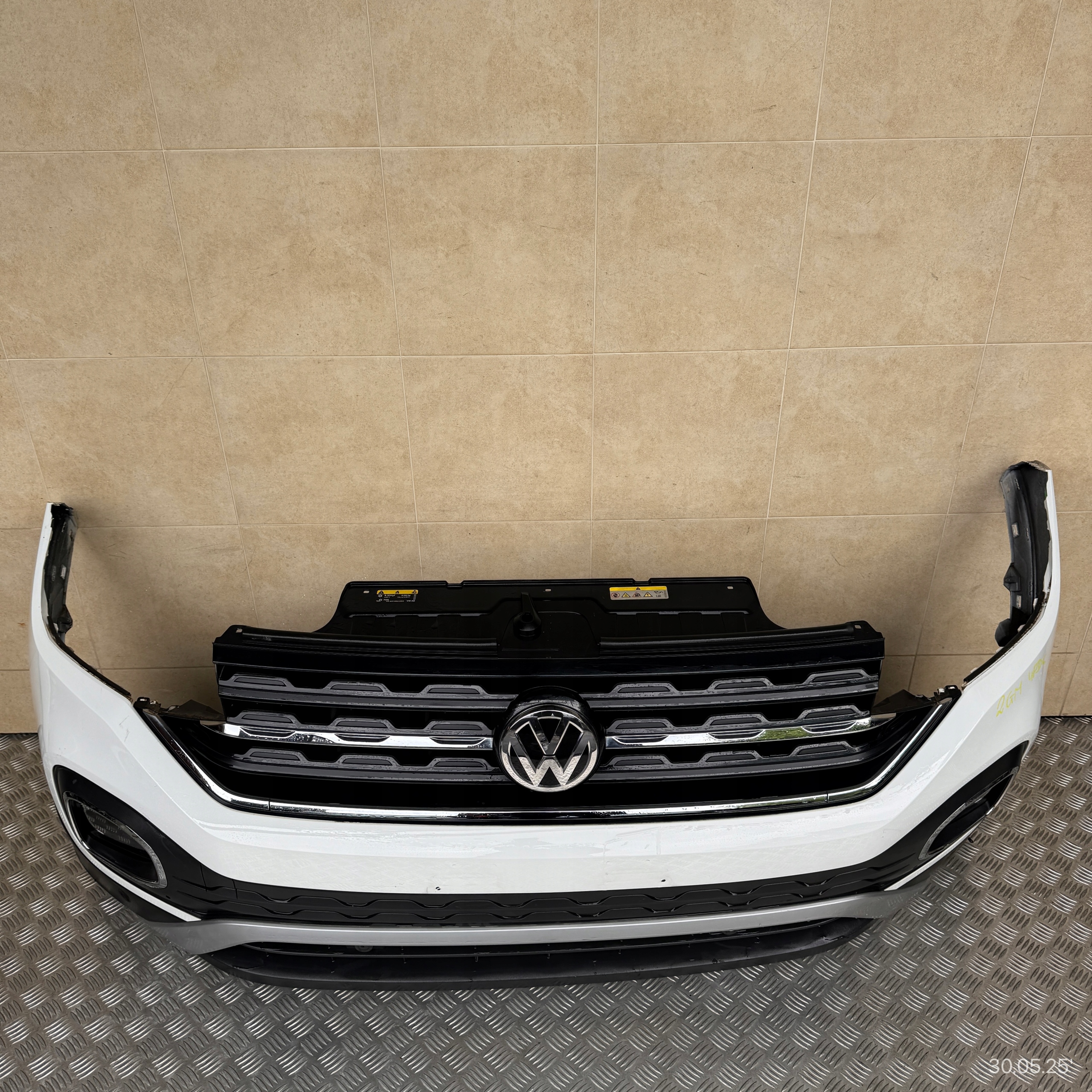 front bumper complete VW VOLKSWAGEN T-CROSS 2GM 2020 ROK 4 PDC