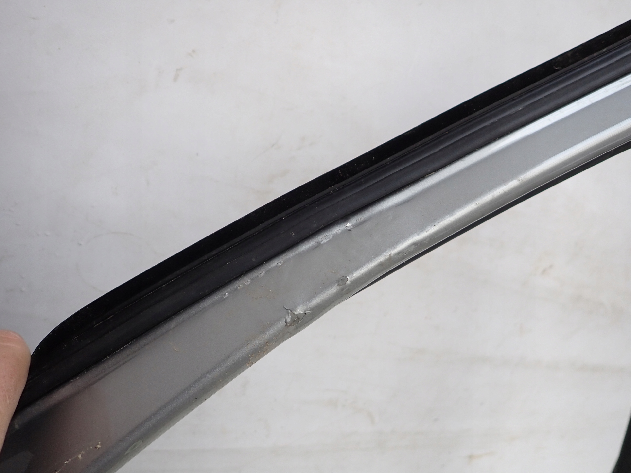 VW UP 5D 5 door 11-23 door front front left