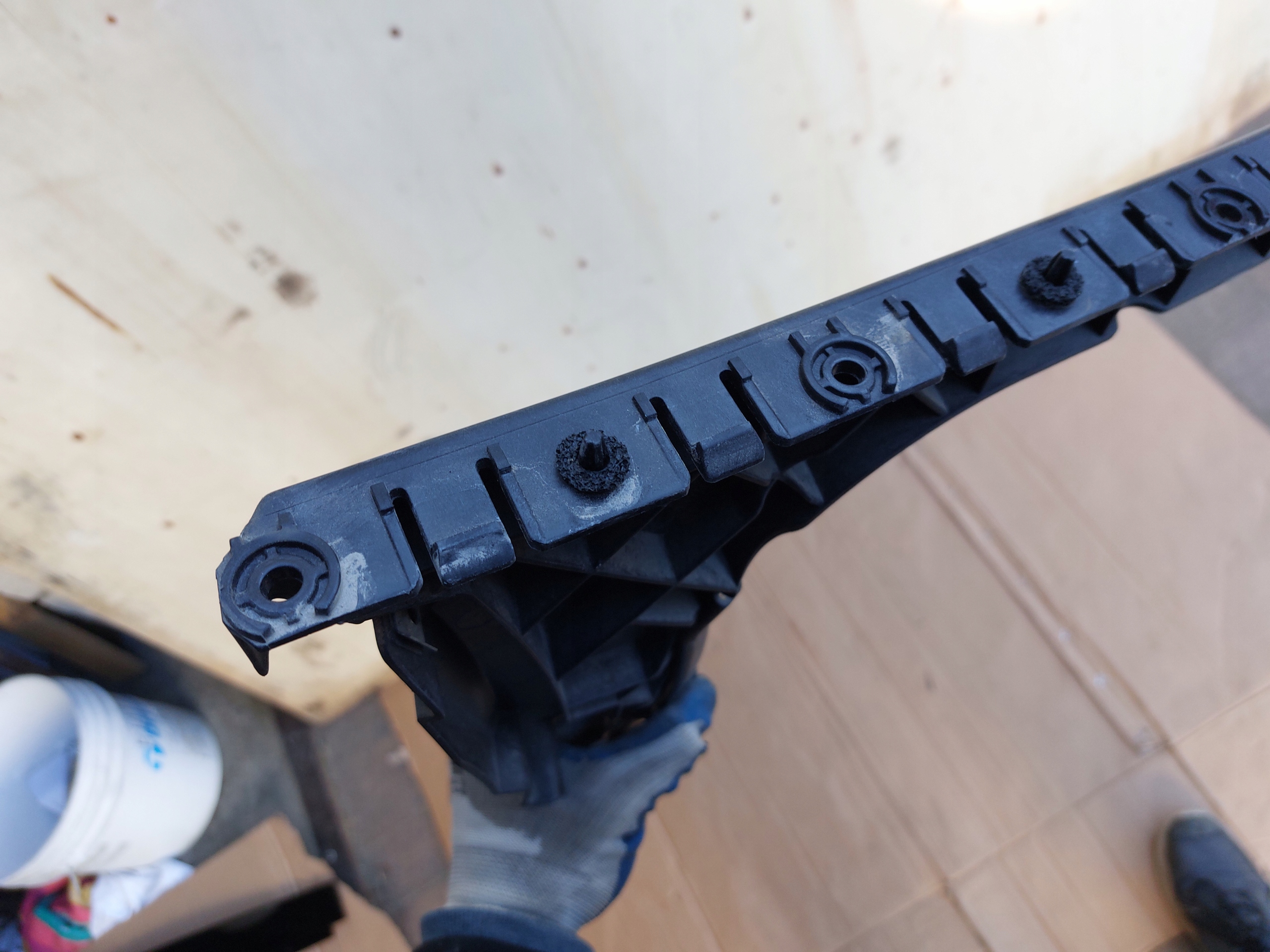 bumper bracket left rear part BENTLEY CONTINENTAL GT 21r