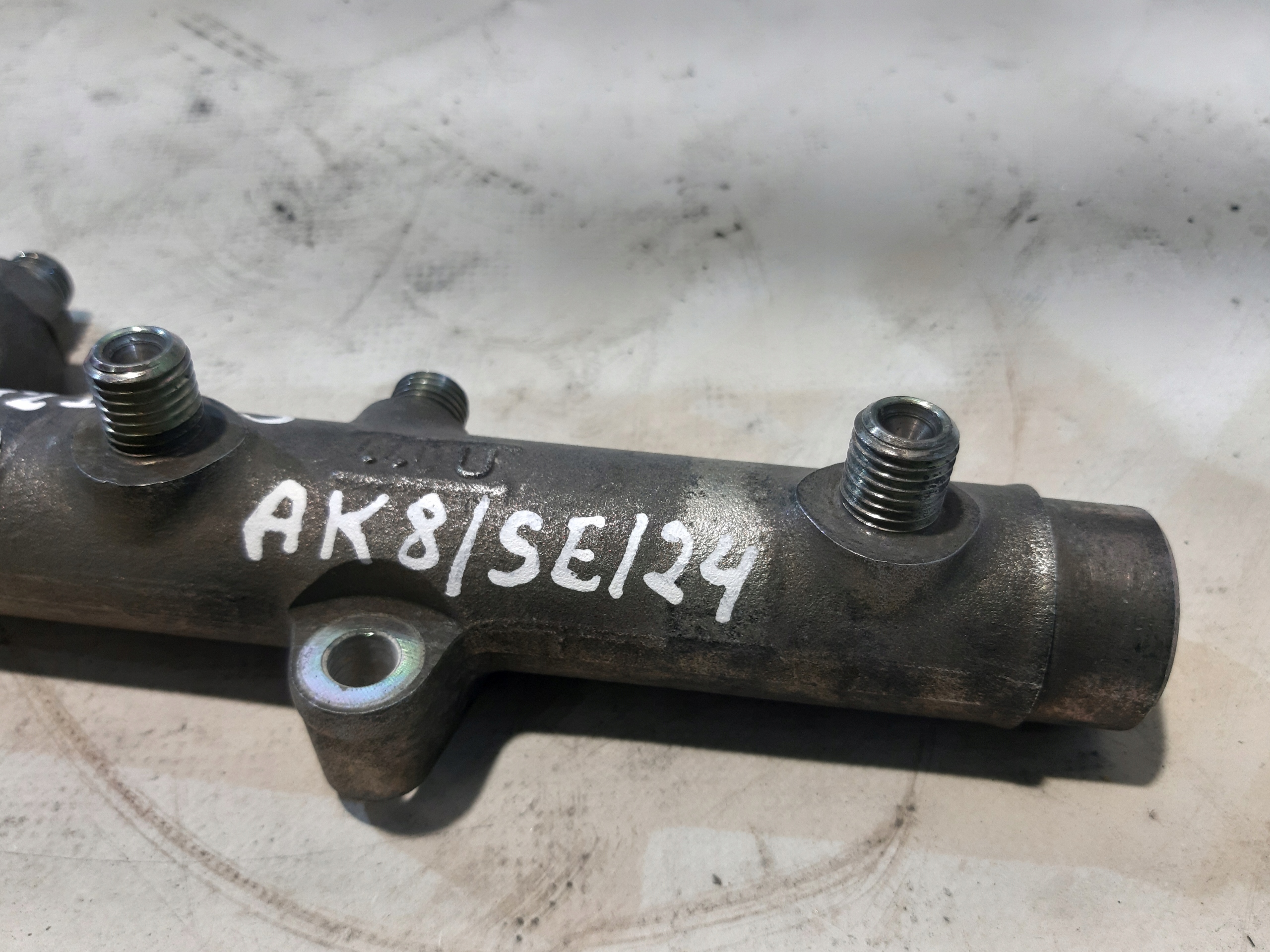 Rampe injection Carburant BOSCH Capteur AUDI A6 C6 3.0 TDI