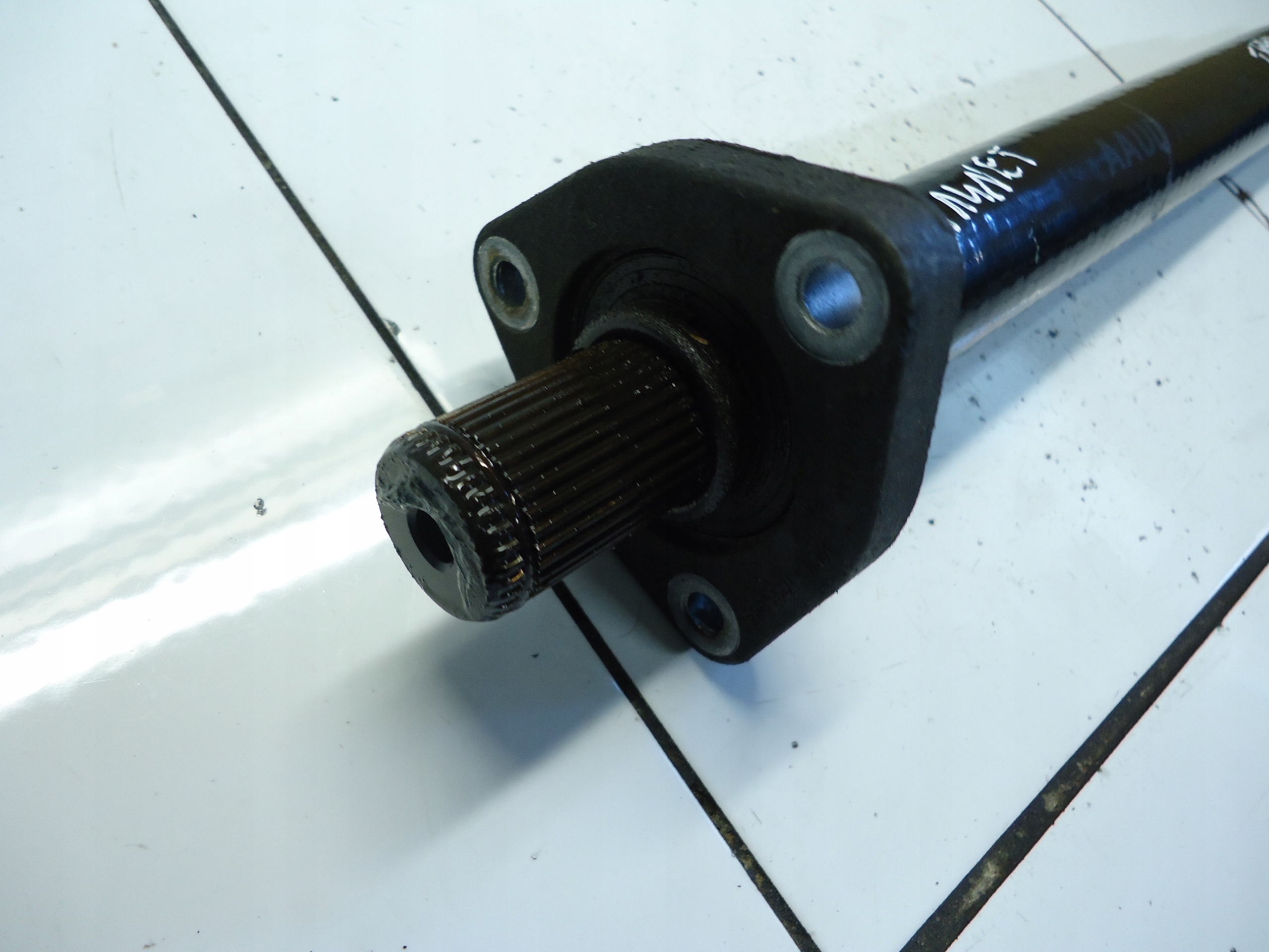 OPEL ASTRA J 1.4 T A14NET Demi axe Support 13369660
