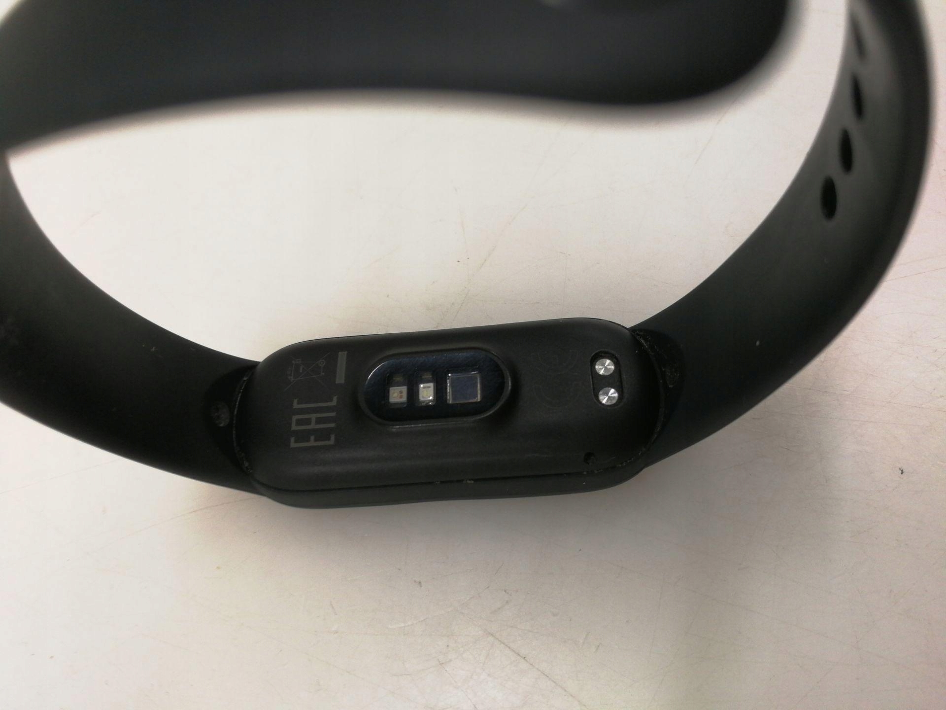 Smartband Amazfit Band 5 czarny Model inny