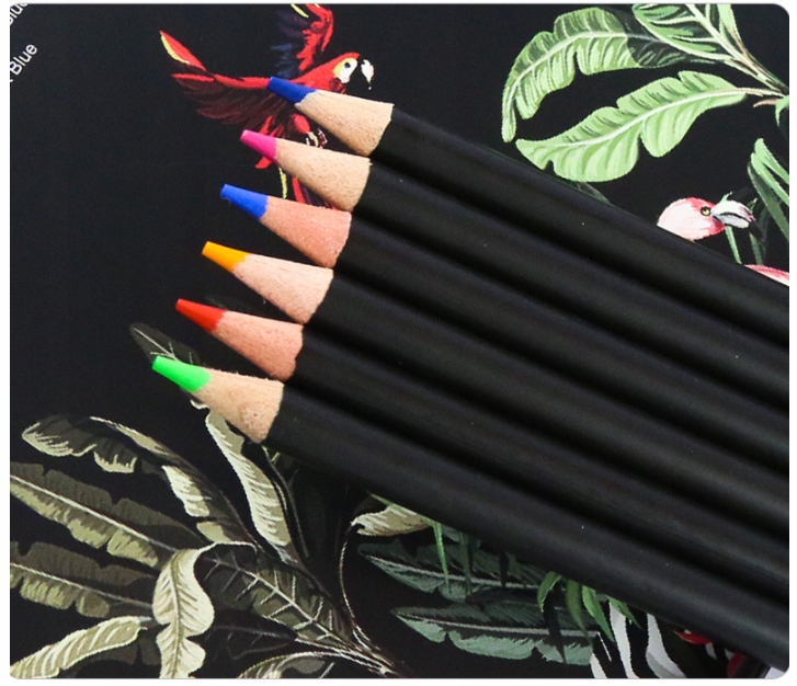 KREDKI ZESTAW KREDEK ARTYSTYCZNYCH OŁÓWKOWYCH 72w1 Bohater brak