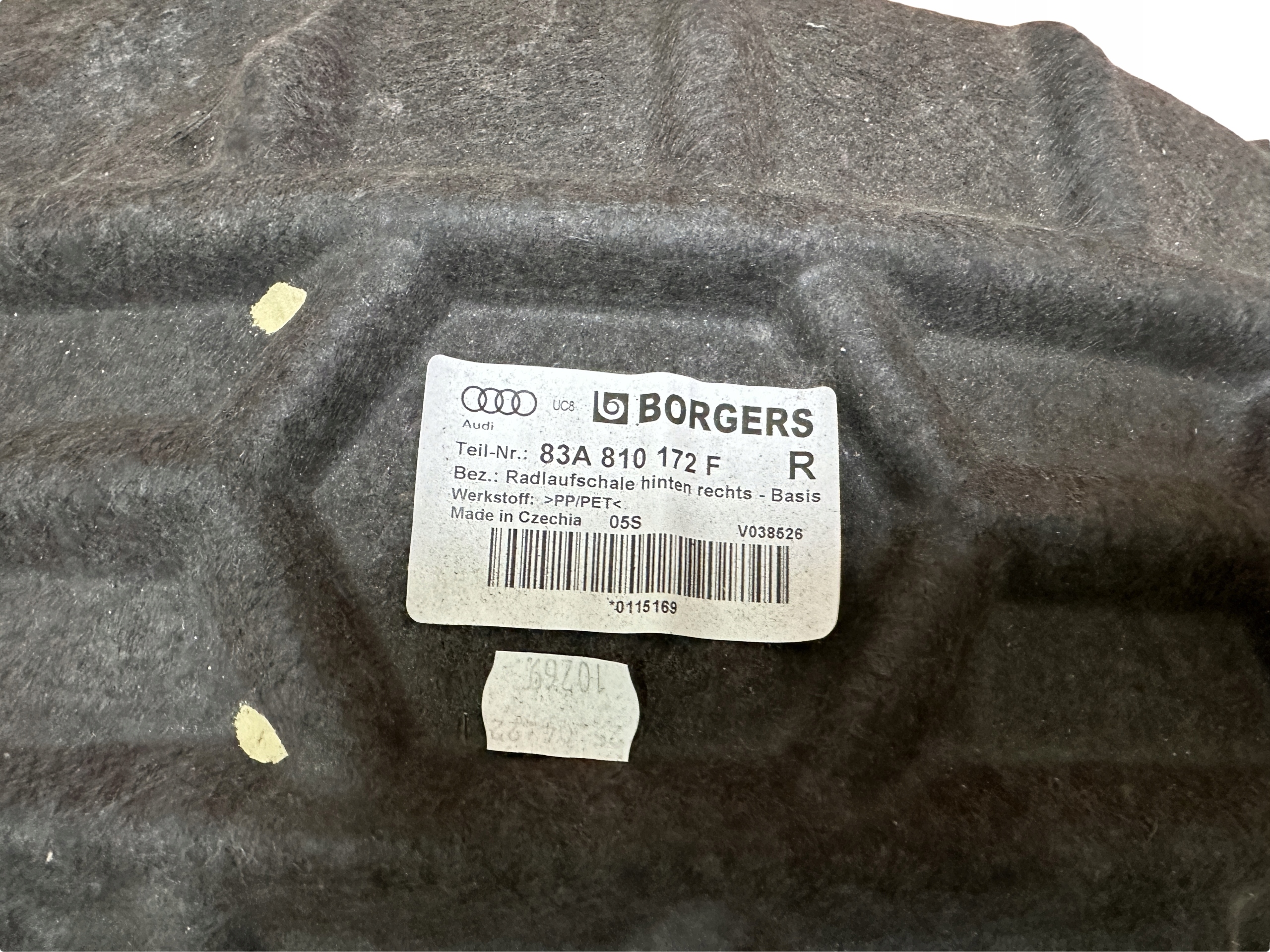 AUDI Q3 83A mudguard right rear part 83A810172F
