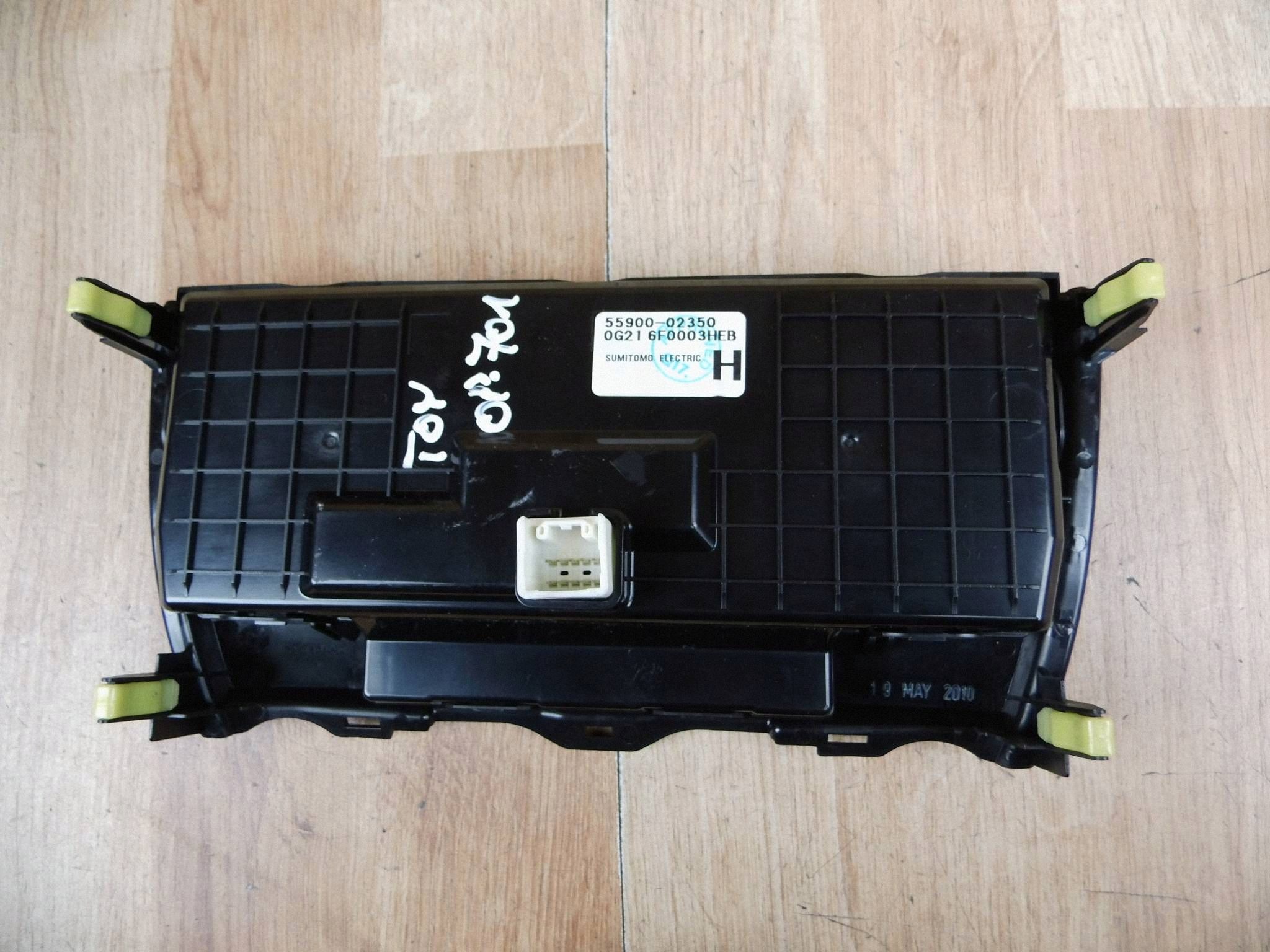 Toyota Auris e E150 Pulsante COMANDI CLIMA Controllo 55900-02350