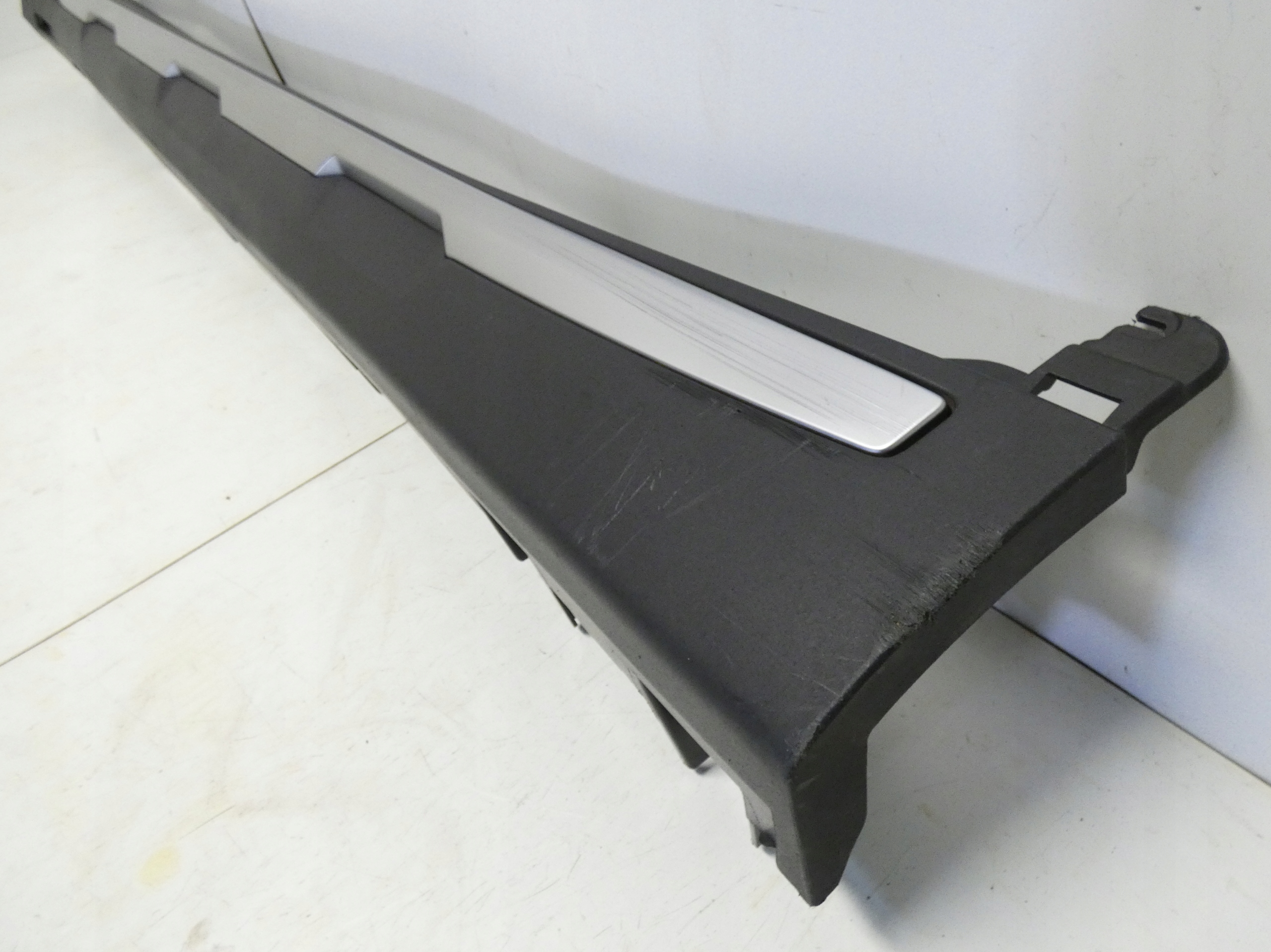 BMW X5 G05 X-LINE 2018- 7440927 moulding threshold left threshold