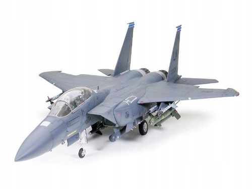 Letadlo McDonnell Douglas F-15E Strike Eagle model 60312 Tamiya