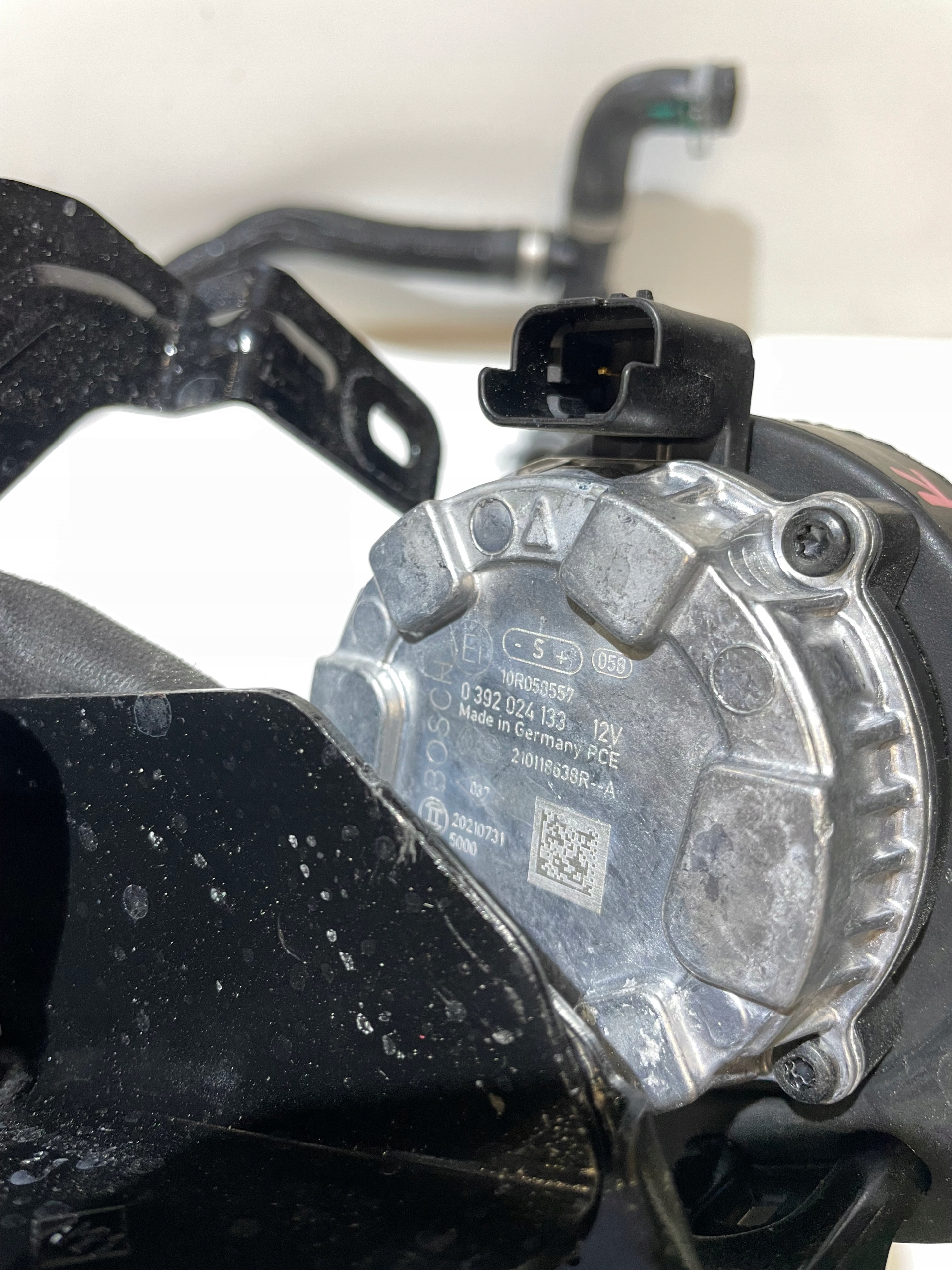 RENAULT ARKANA ETECH HYBRYDA WATER PUMP 210118638R