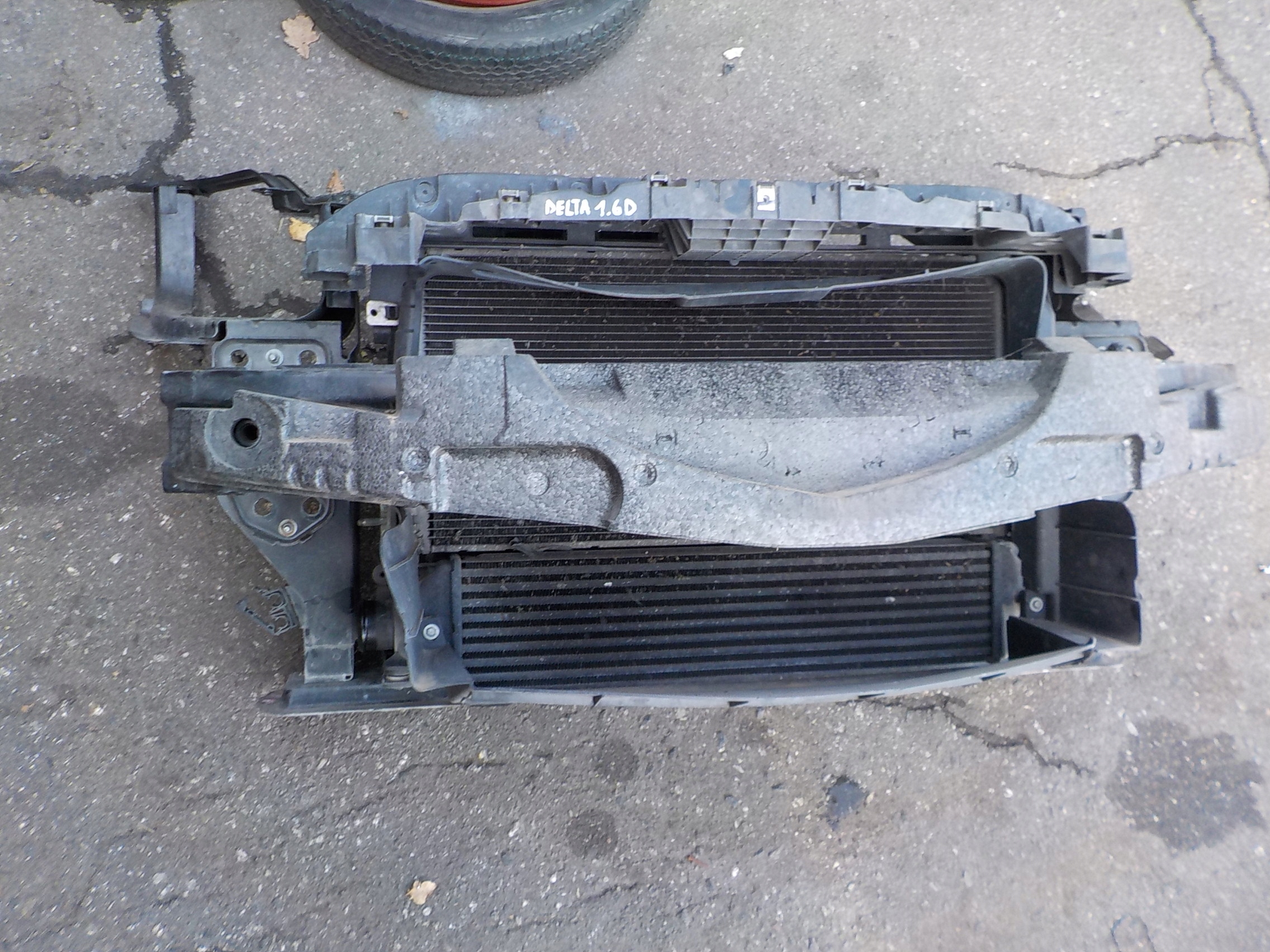 bar, wall front radiator lancia delta III 1,6 JTD 2009r