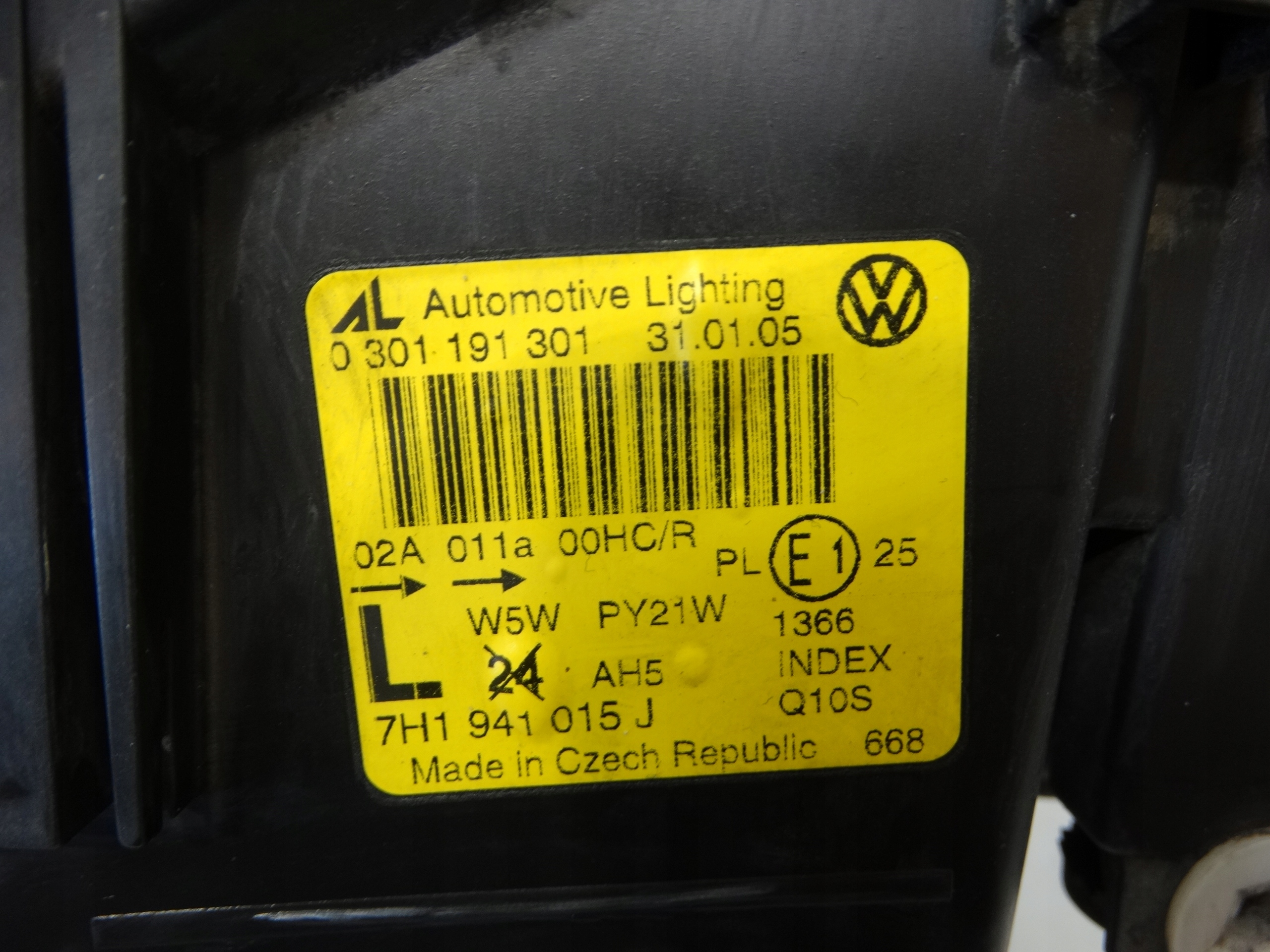 light REFLEKTOR left front VOLKSWAGEN TRANSPORTER T5 7H1941015J