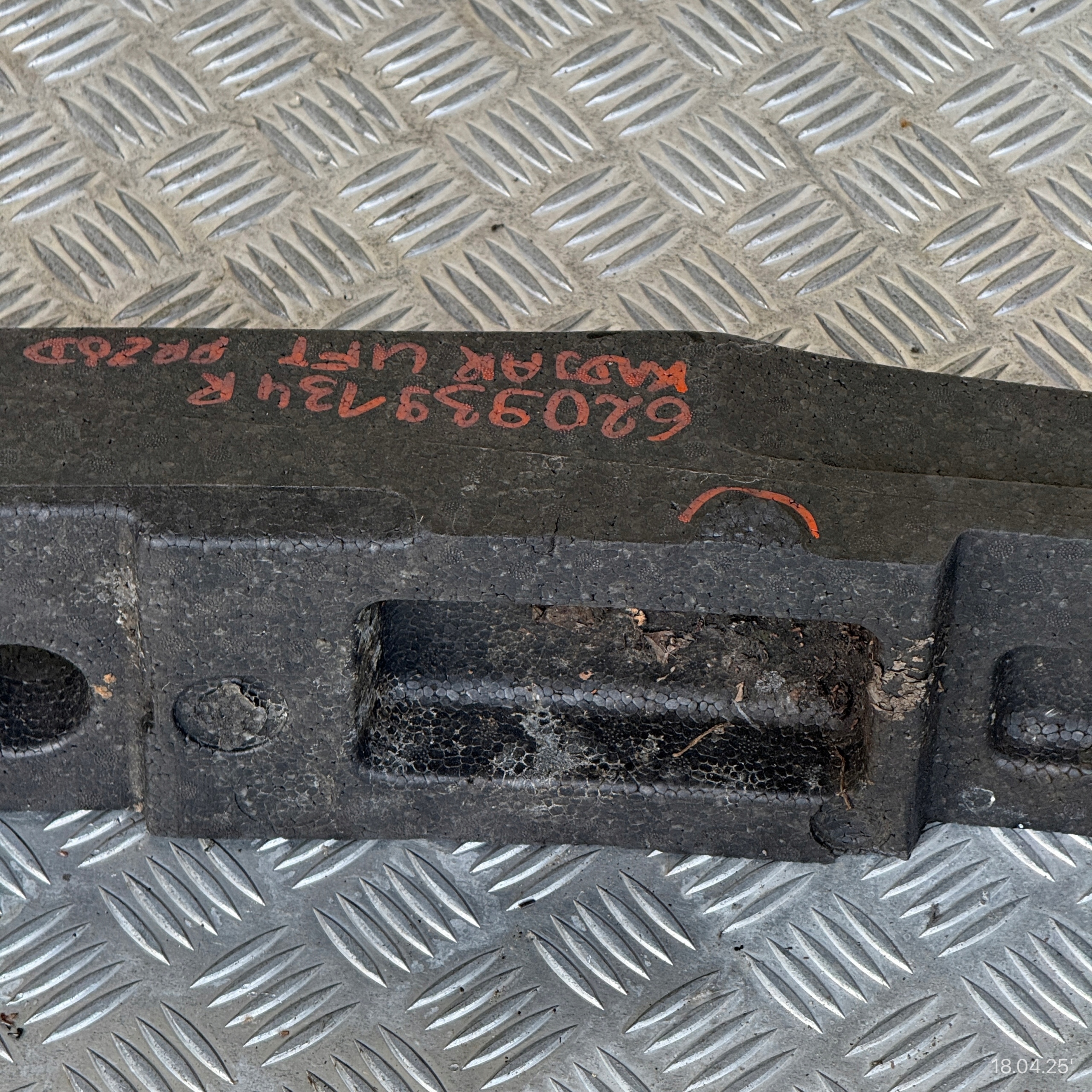 ABSORBER der Stoßstange vorne träger Polystyren RENAULT KADJAR 620932882R