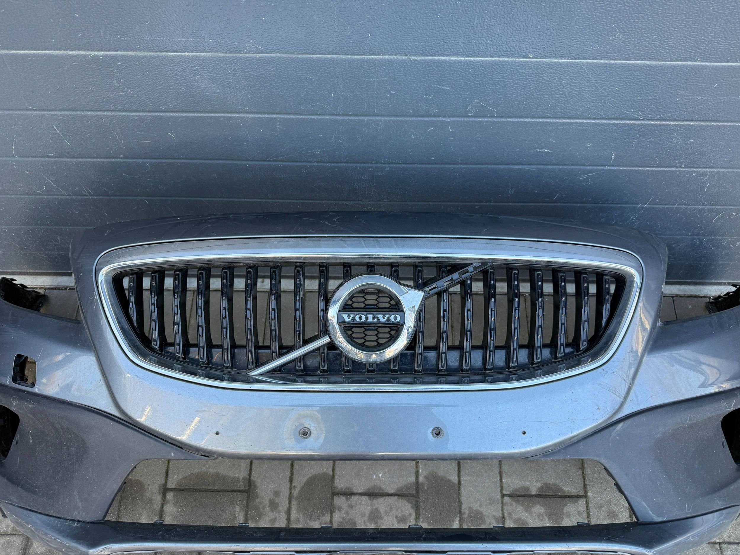 Volvo V40 Cross Country front bumper front 16-19