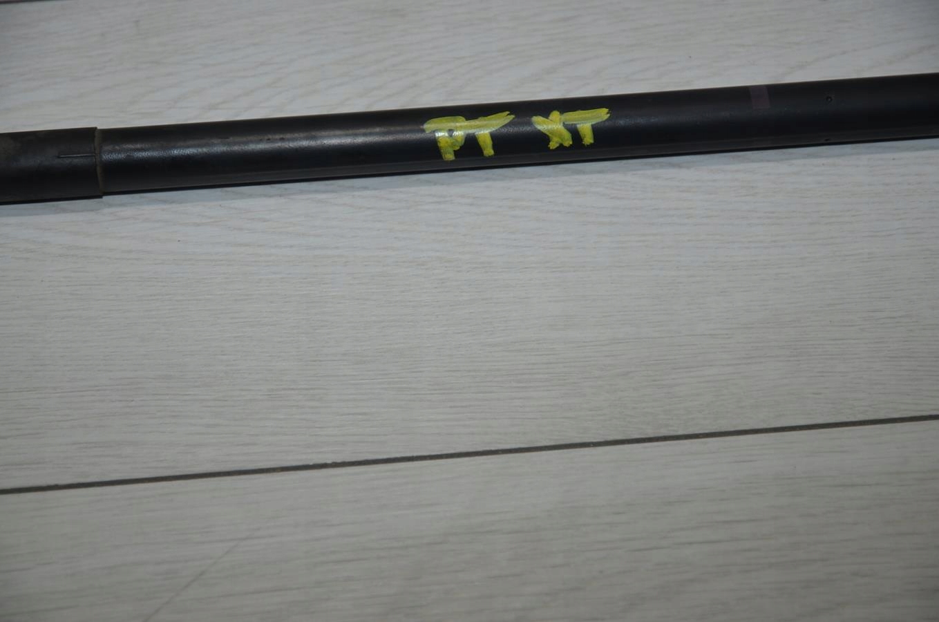 damper bonnet rear part right Nissan X-Trail t31