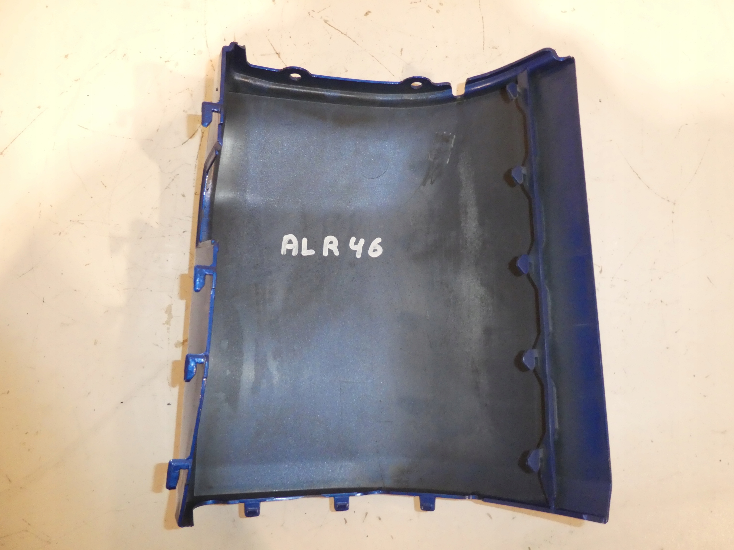 ECKE DER STOSSSTANGE HECK VW T5 7H0807321A