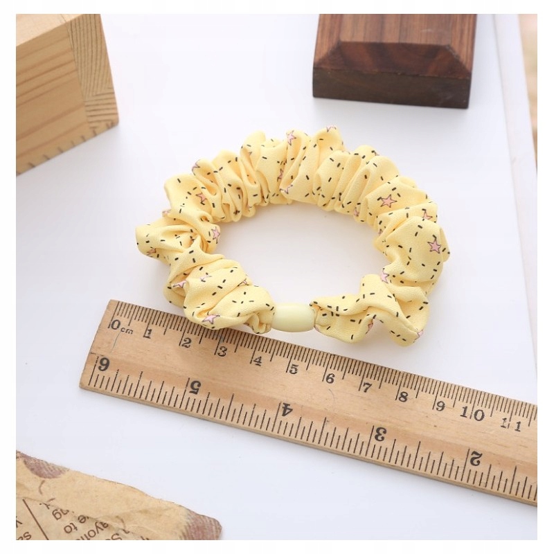 ZESTAW FROTEK / GUMEK DO WŁOSÓW 5 SZTUK - PIN UP - GWIAZDKI - RÓŻNE KOLORY Rodzaj zestaw gumek