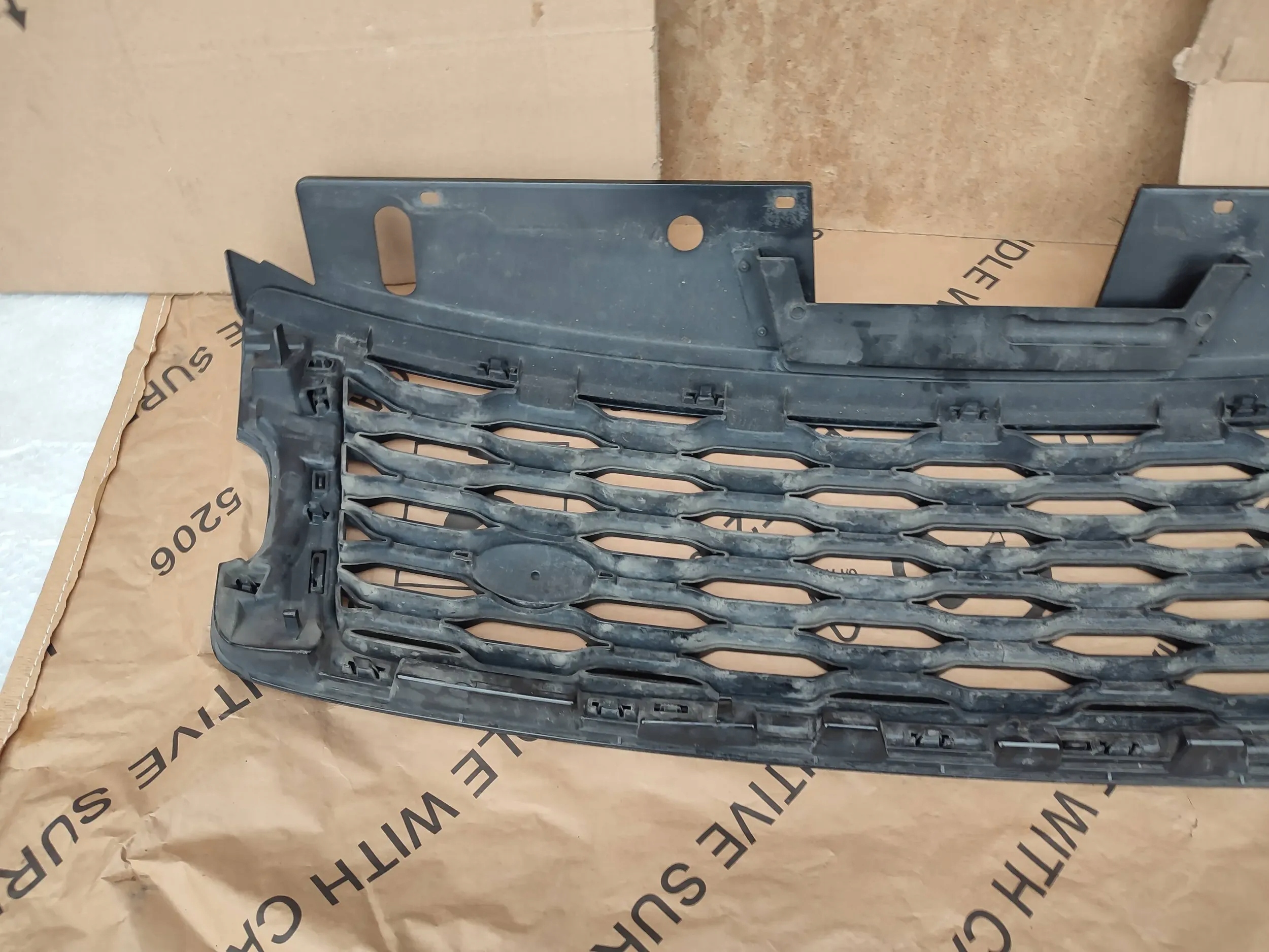 GRILL ATRAPA Land Rover Range Rover vogue L405 2018 LIFT BLACK JK52-8200-CD Numer katalogowy oryginału JK52-8A050-AB JK52-8200-CD