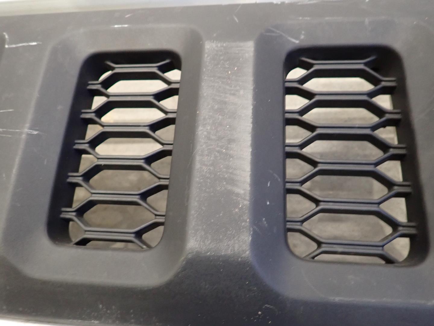 Grill SUZUKI JIMNY II 2018- 72111-78R0