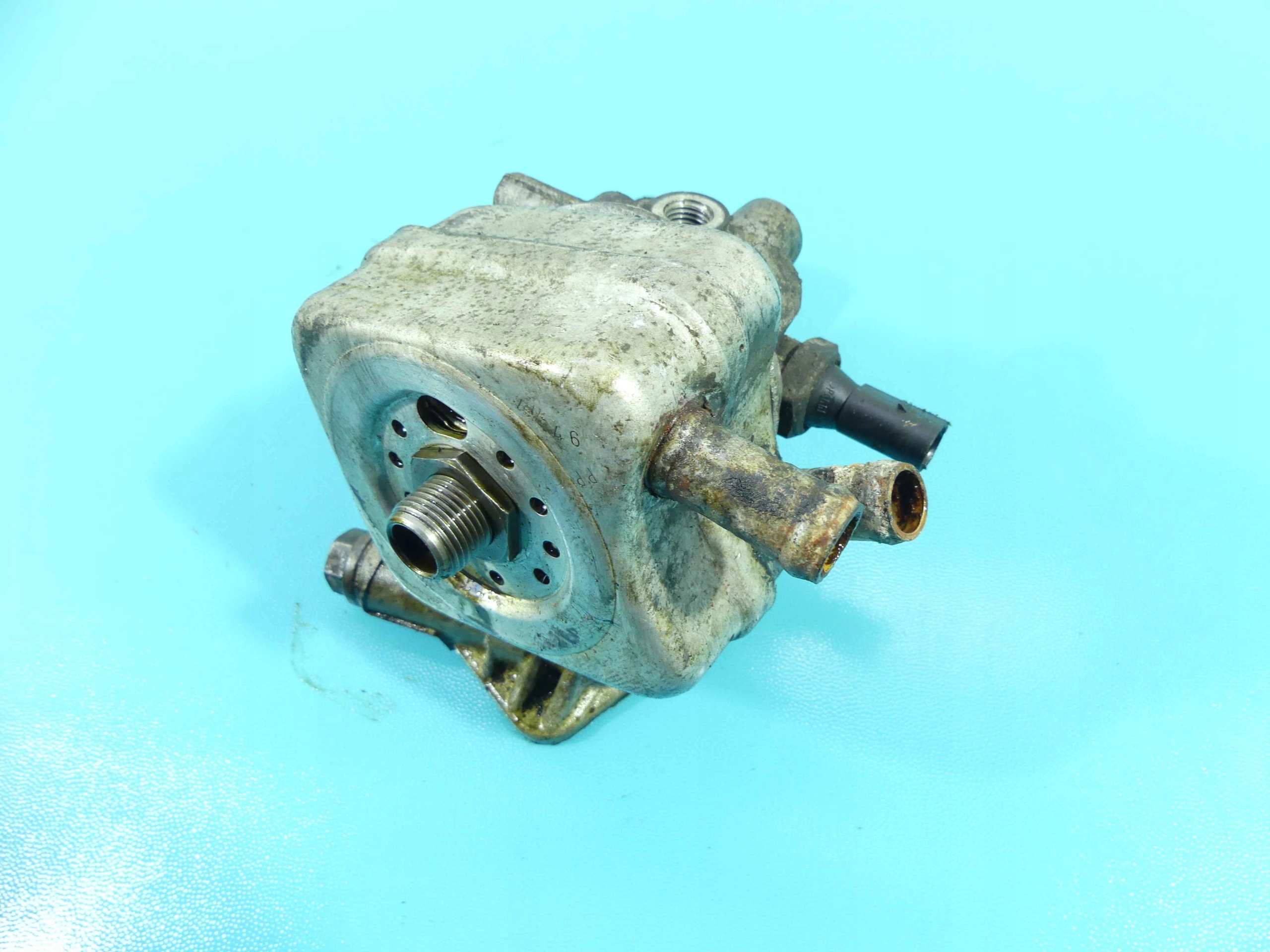 PODSTAWA FILTRA OLEJU AUDI A4 B7 1.8T