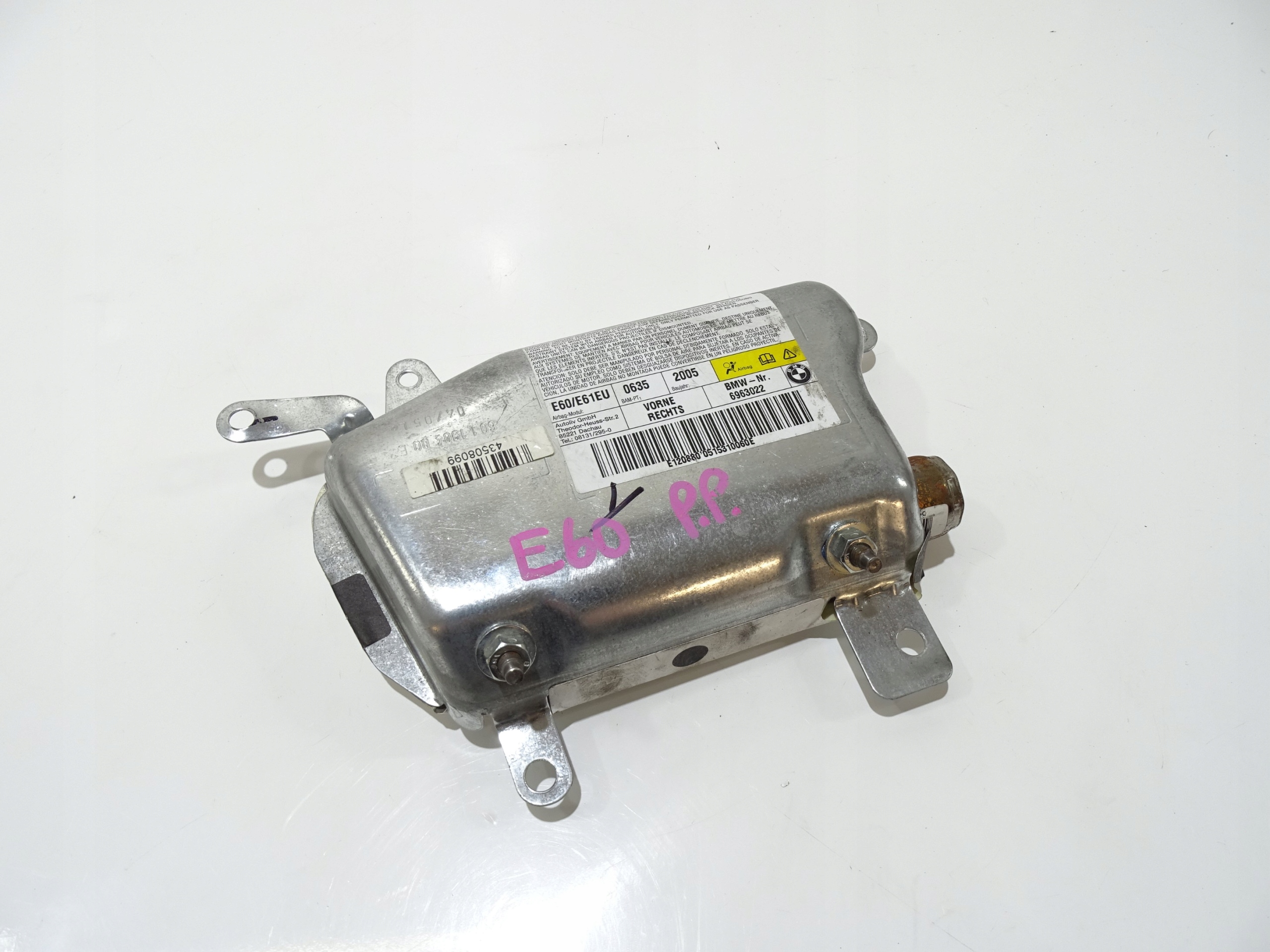 airbag airbag door right front BMW E60 E61 6963022 (4555892)