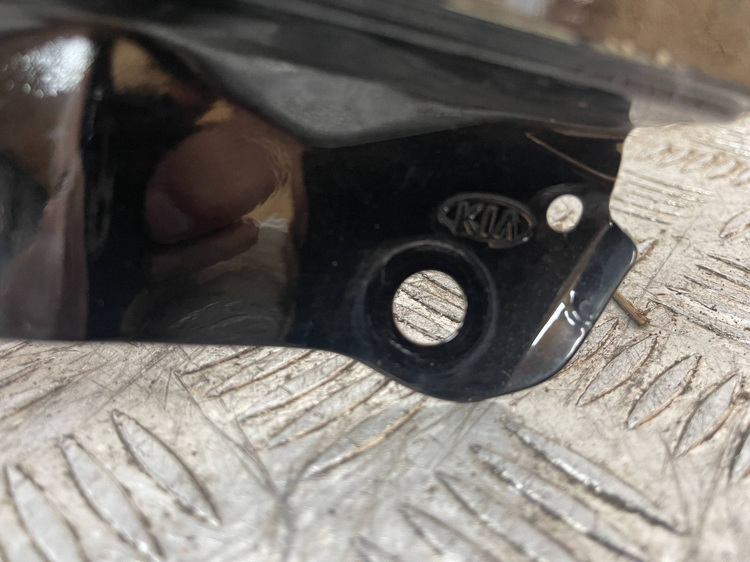 fender front front right right KIA CARENS 4 IV 13