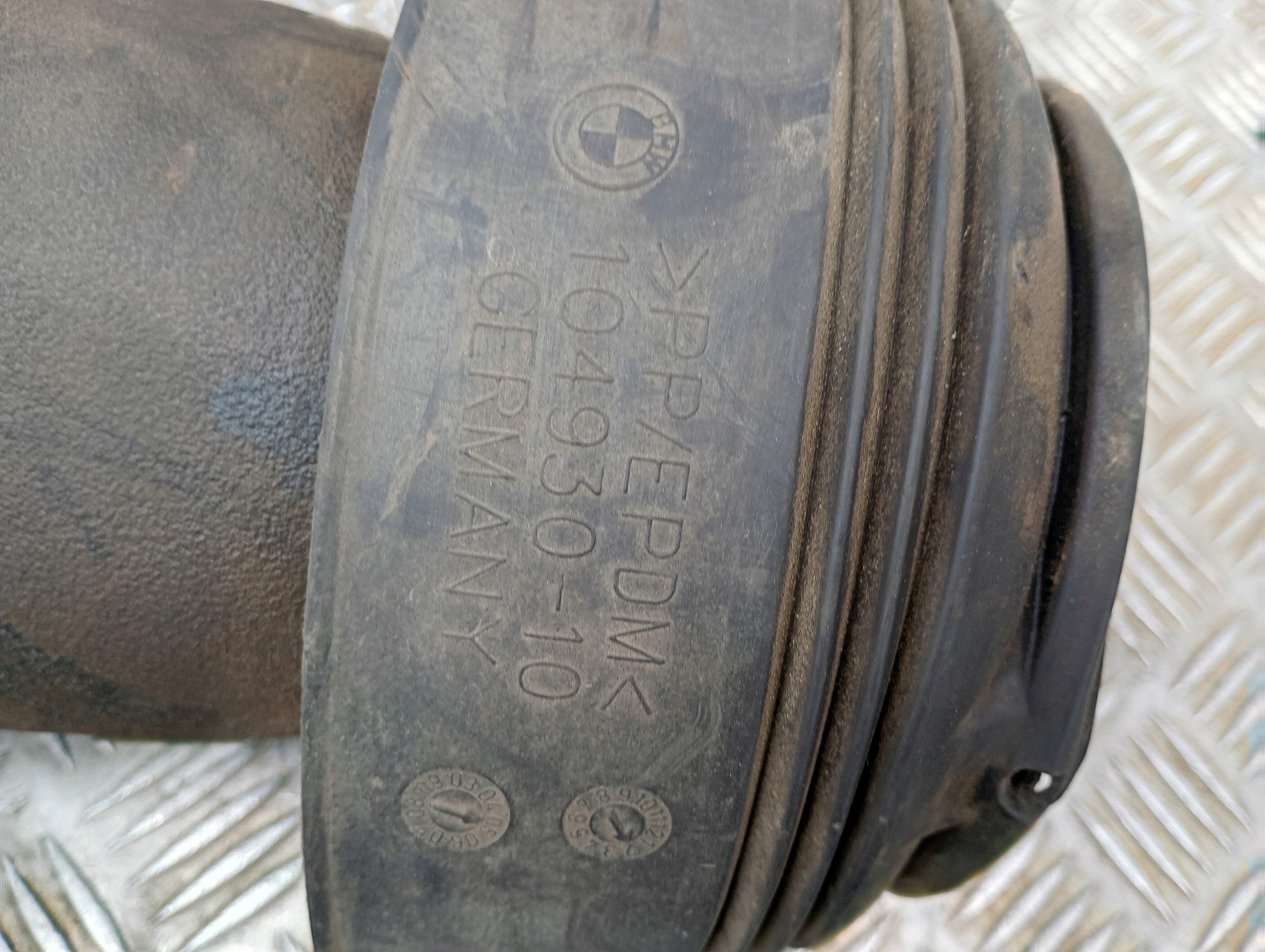 Bmw 5 E61 miech Luftfederbalg heck cena za 1 sztuke 104930