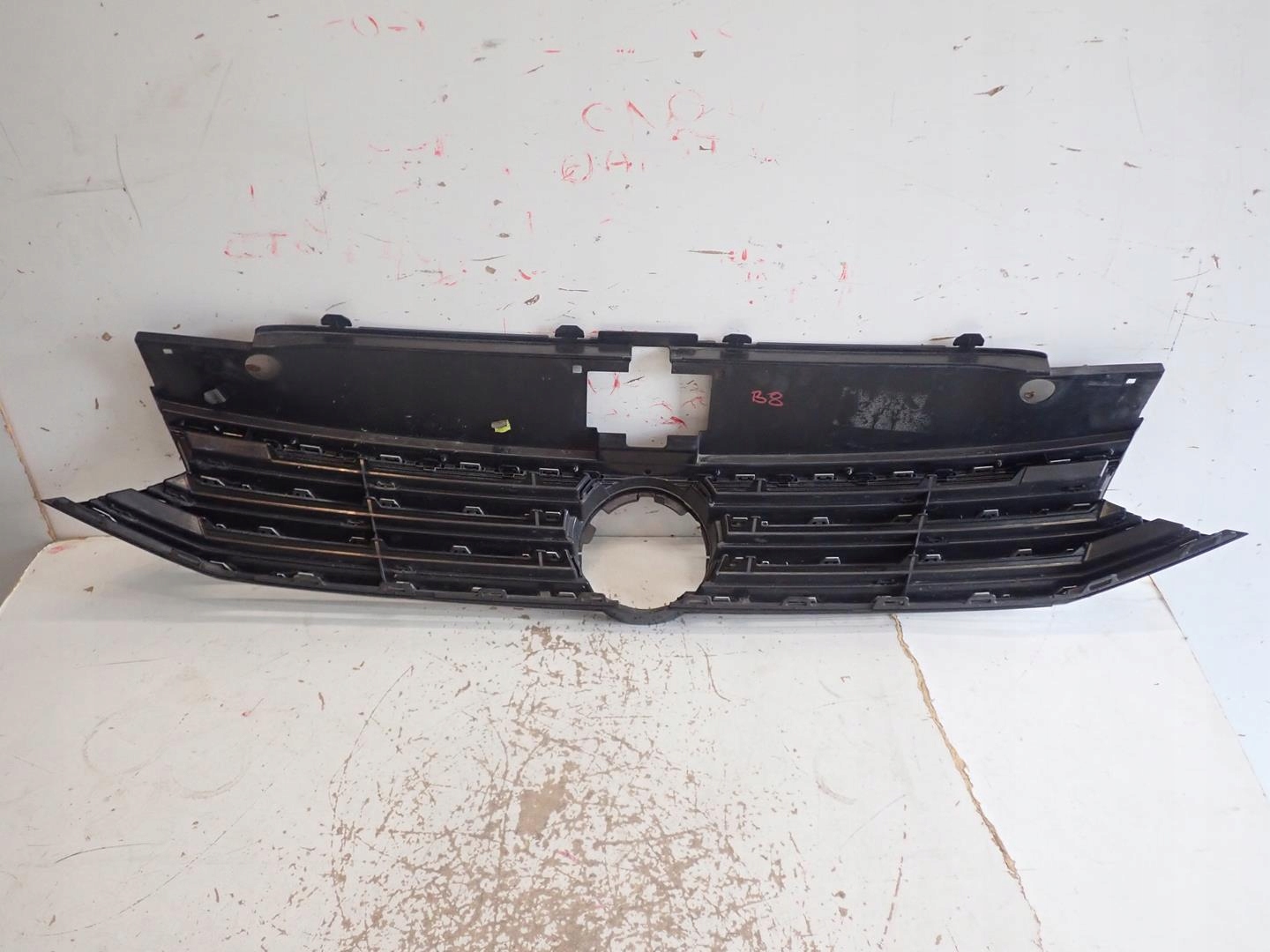 grille VW PASSAT B8 2014- 3G0853653