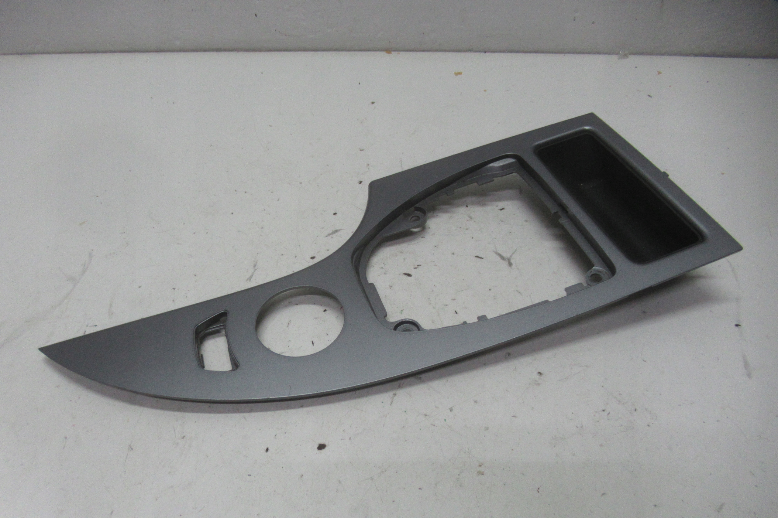 BMW E60 E61 07R frame cover TUNELU SRODKOWEGO 6988994