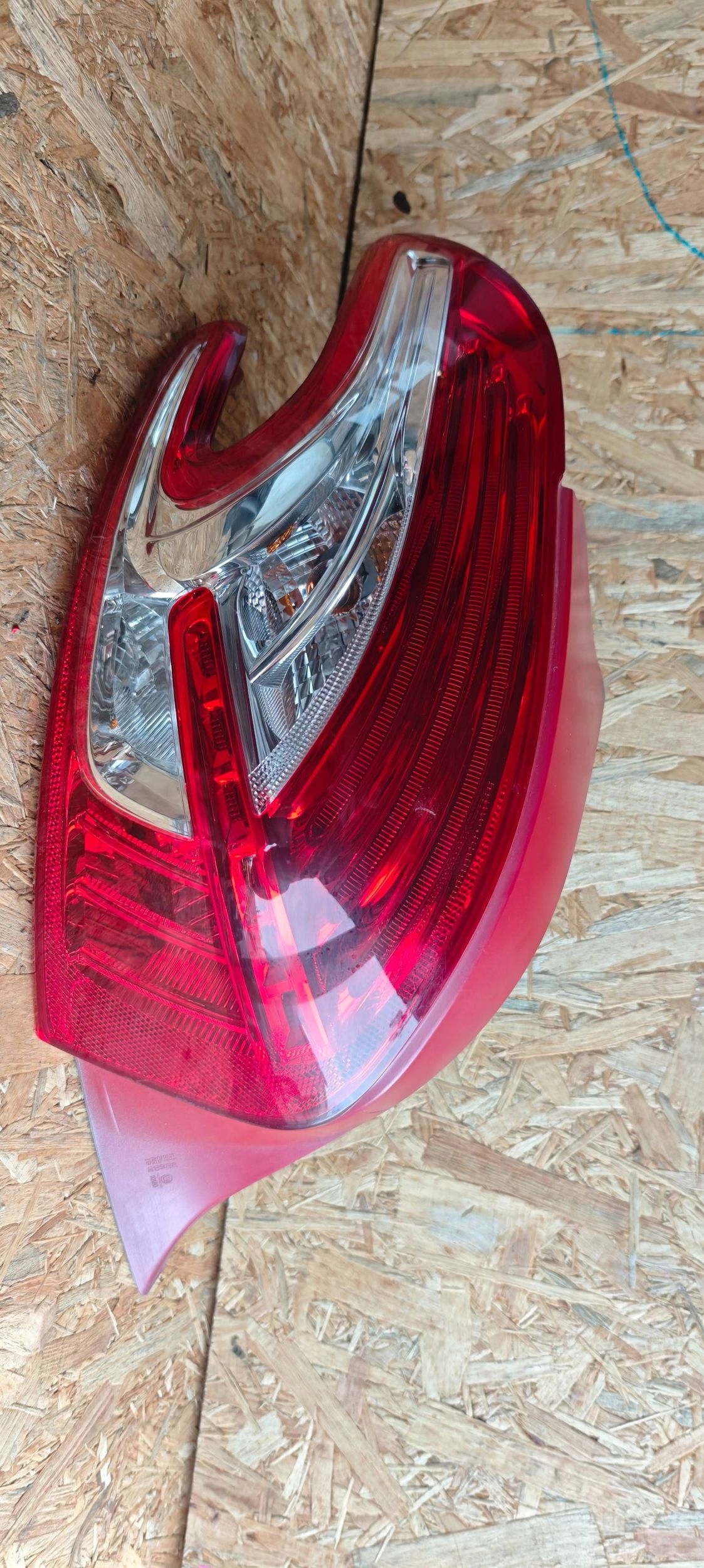 light rear front side left Peugeot 208 98683932
