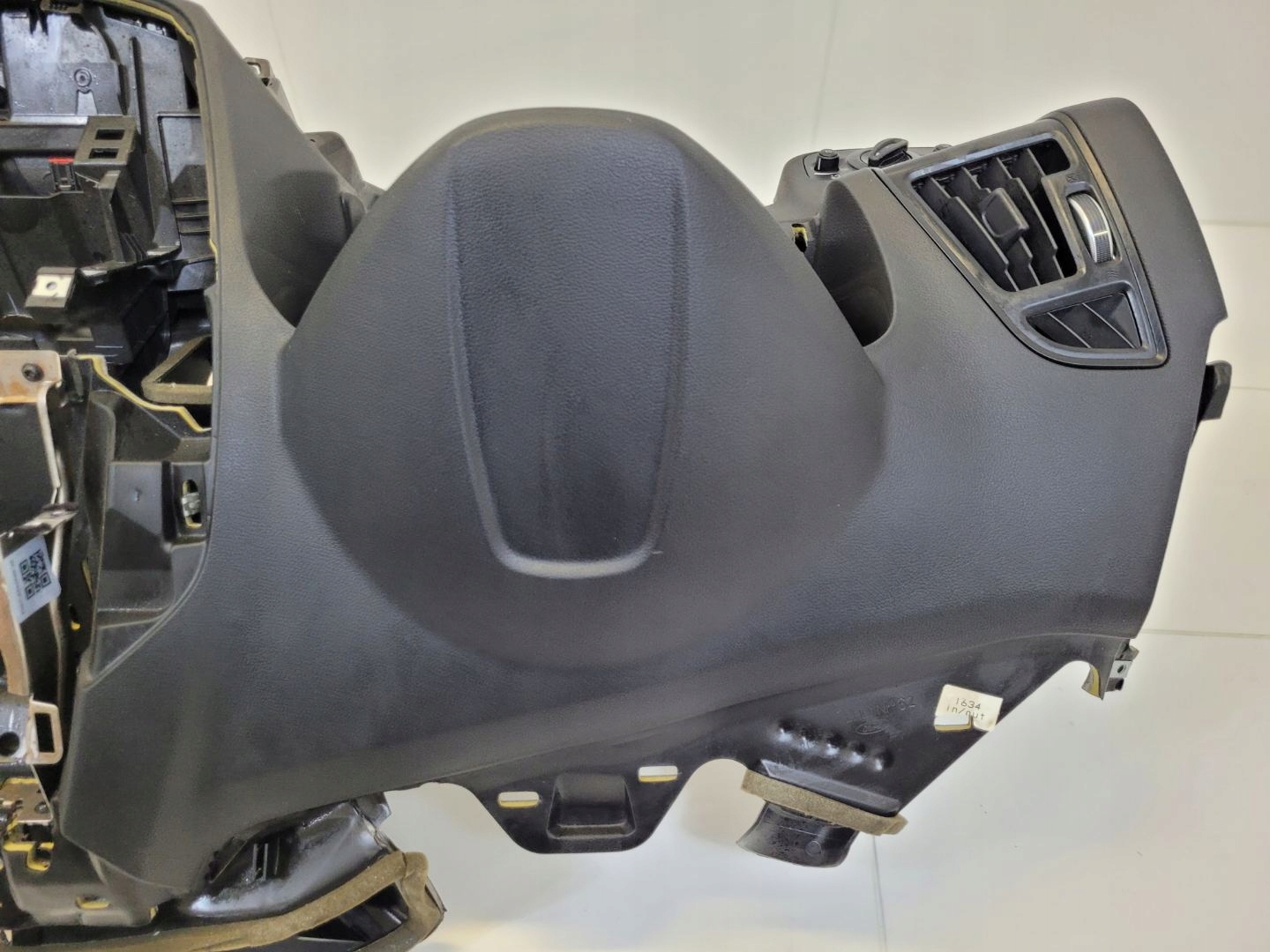 dashboard instrument panel console Ford Kuga 2 2016 1755688