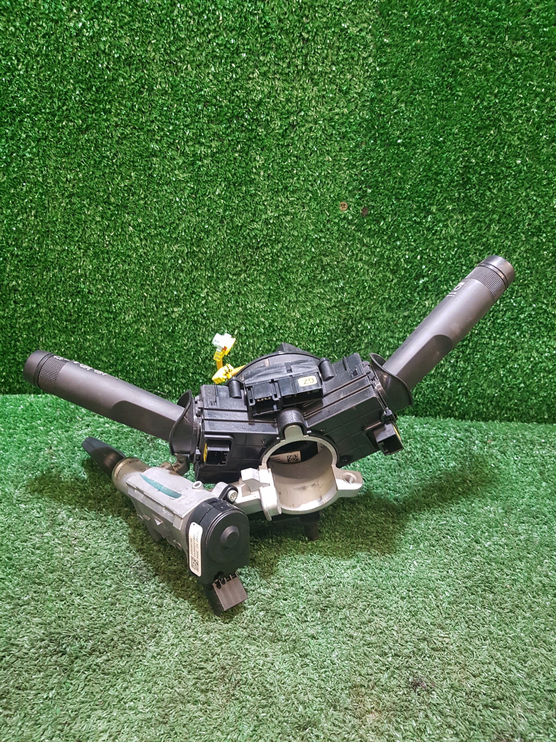 steering wheel levers and controls OPEL INSIGNIA