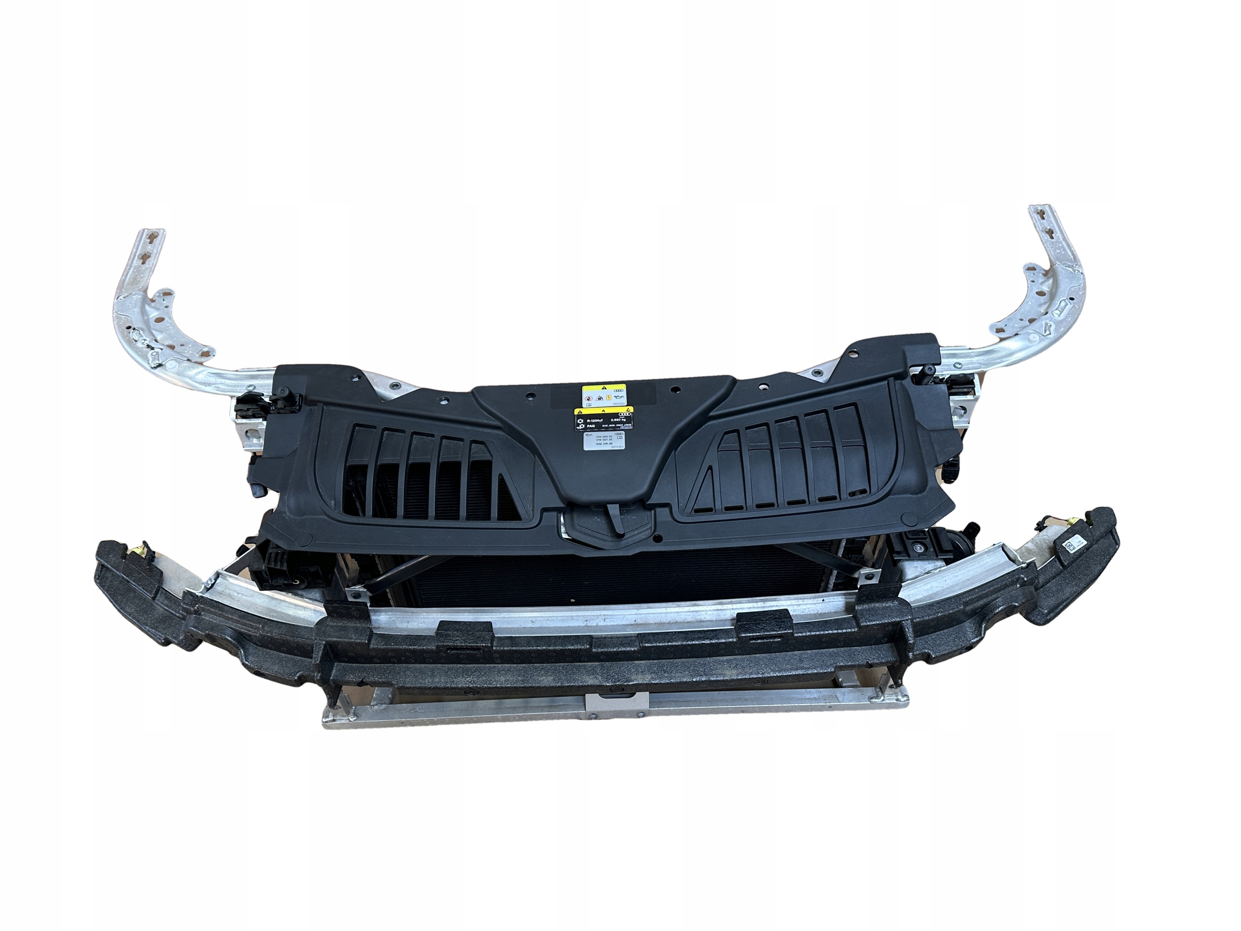 AUDI A8 4N D5 3.0TDI 45TDI bar, wall radiator