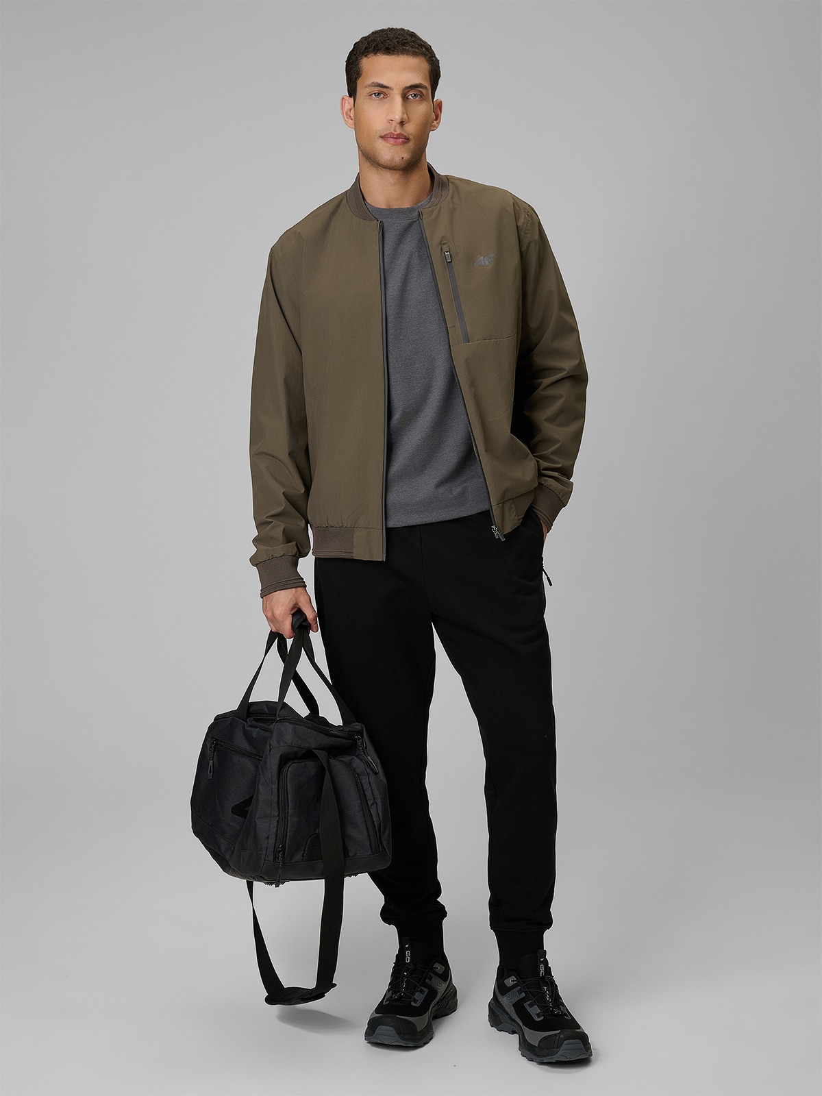 4F Pánské Jogger Tepláky Černé Regular S